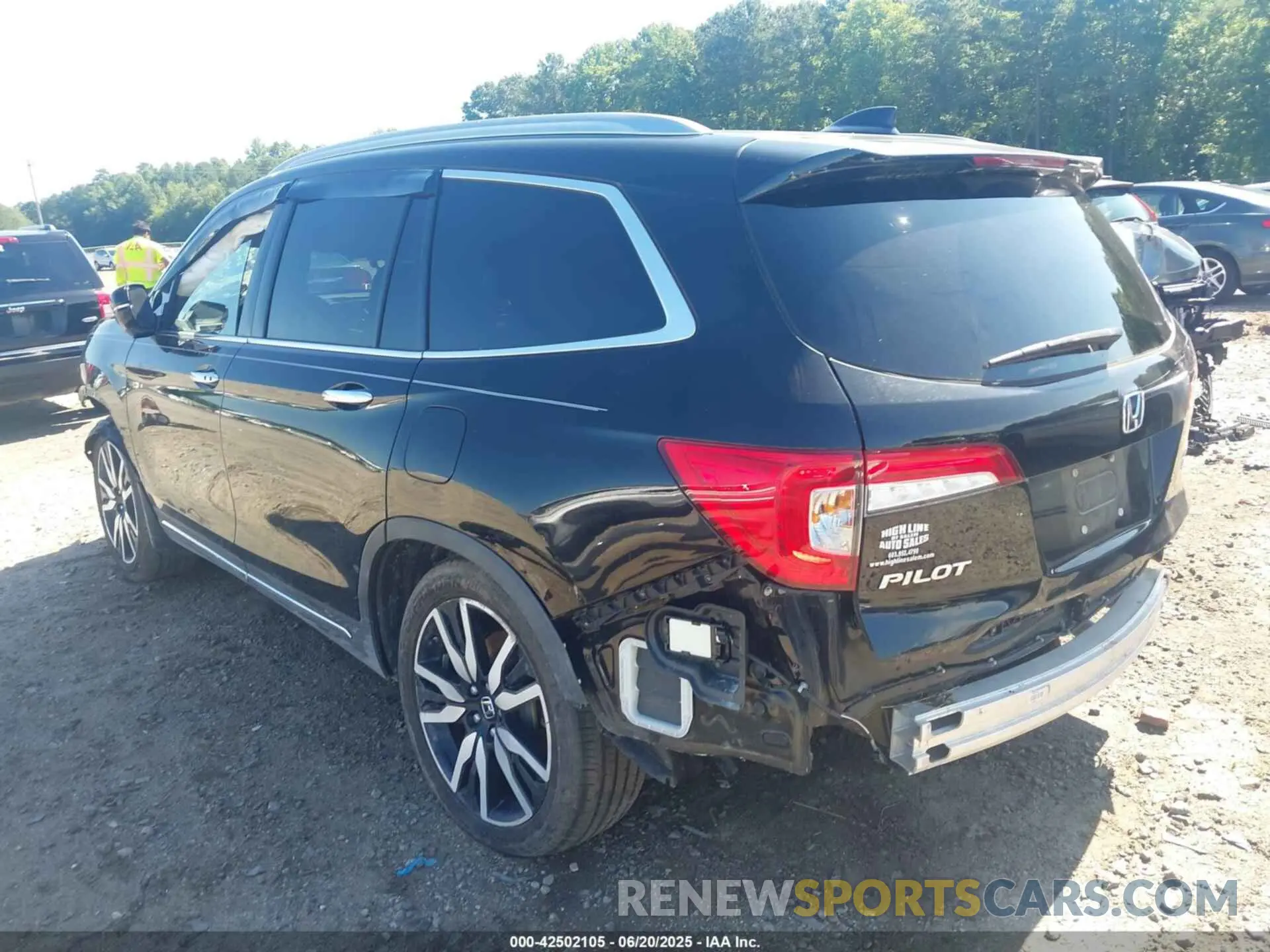 19 Photograph of a damaged car 5FNYF6H91MB003469 HONDA PILOT 2021