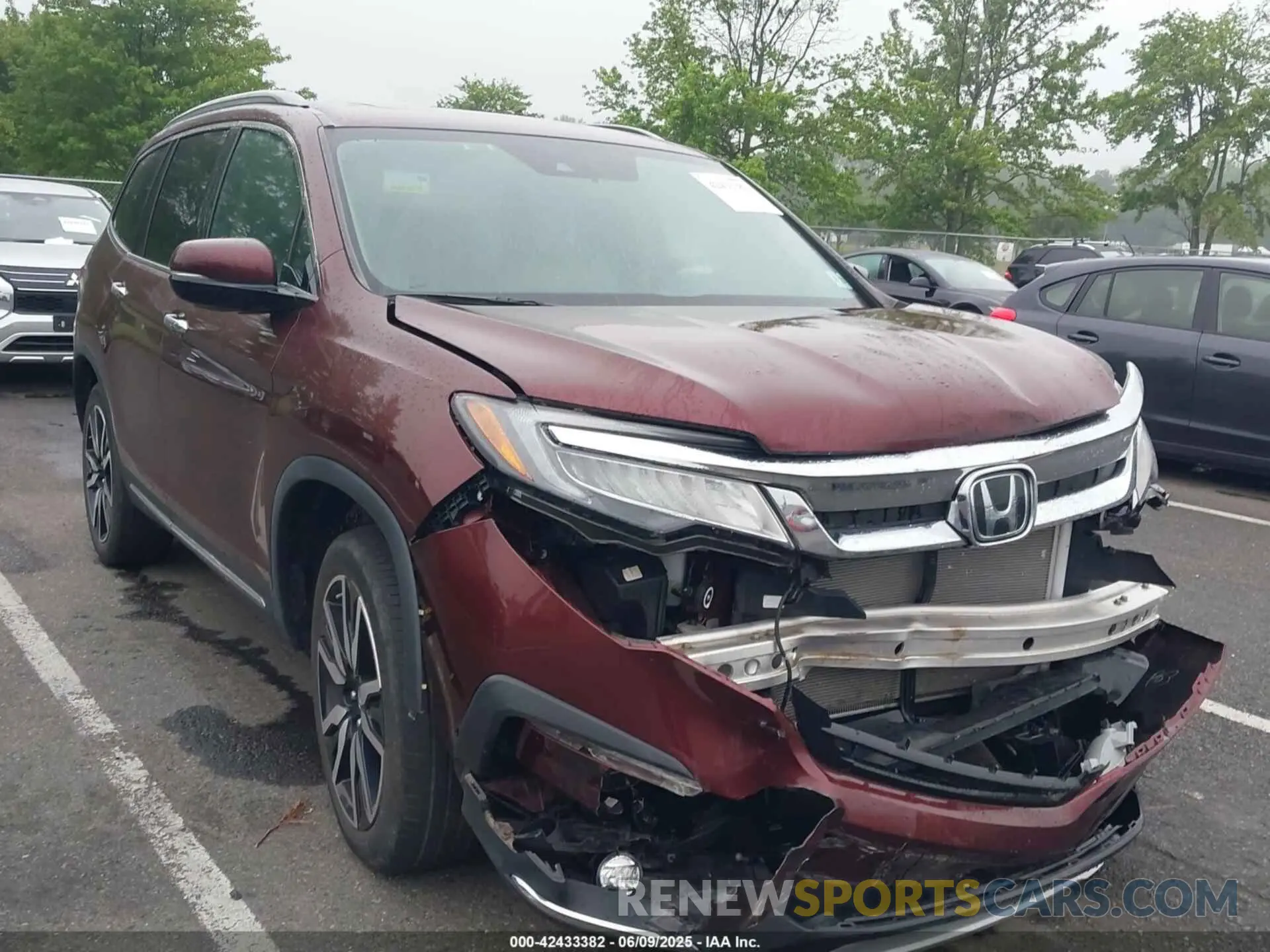1 Photograph of a damaged car 5FNYF6H92MB002640 HONDA PILOT 2021