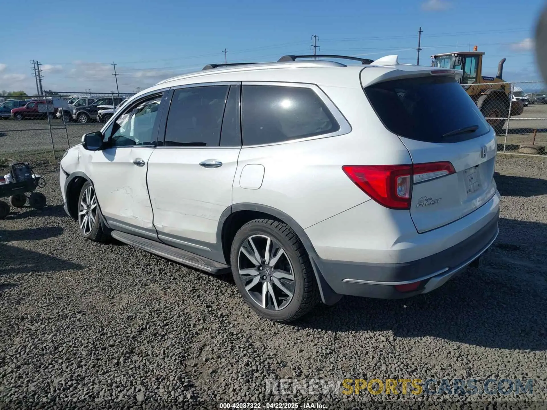 3 Photograph of a damaged car 5FNYF6H92MB031782 HONDA PILOT 2021