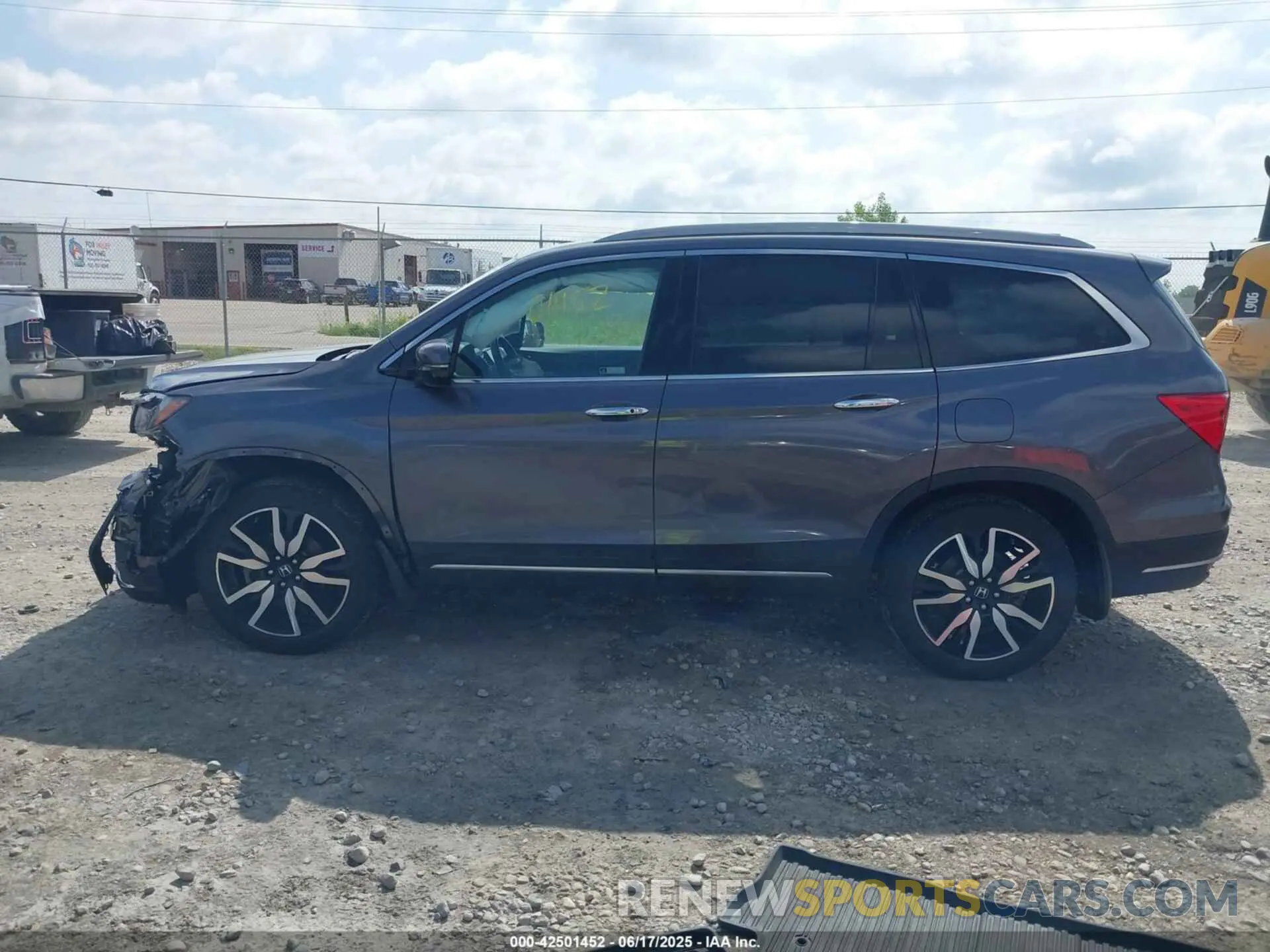 14 Photograph of a damaged car 5FNYF6H95MB075033 HONDA PILOT 2021