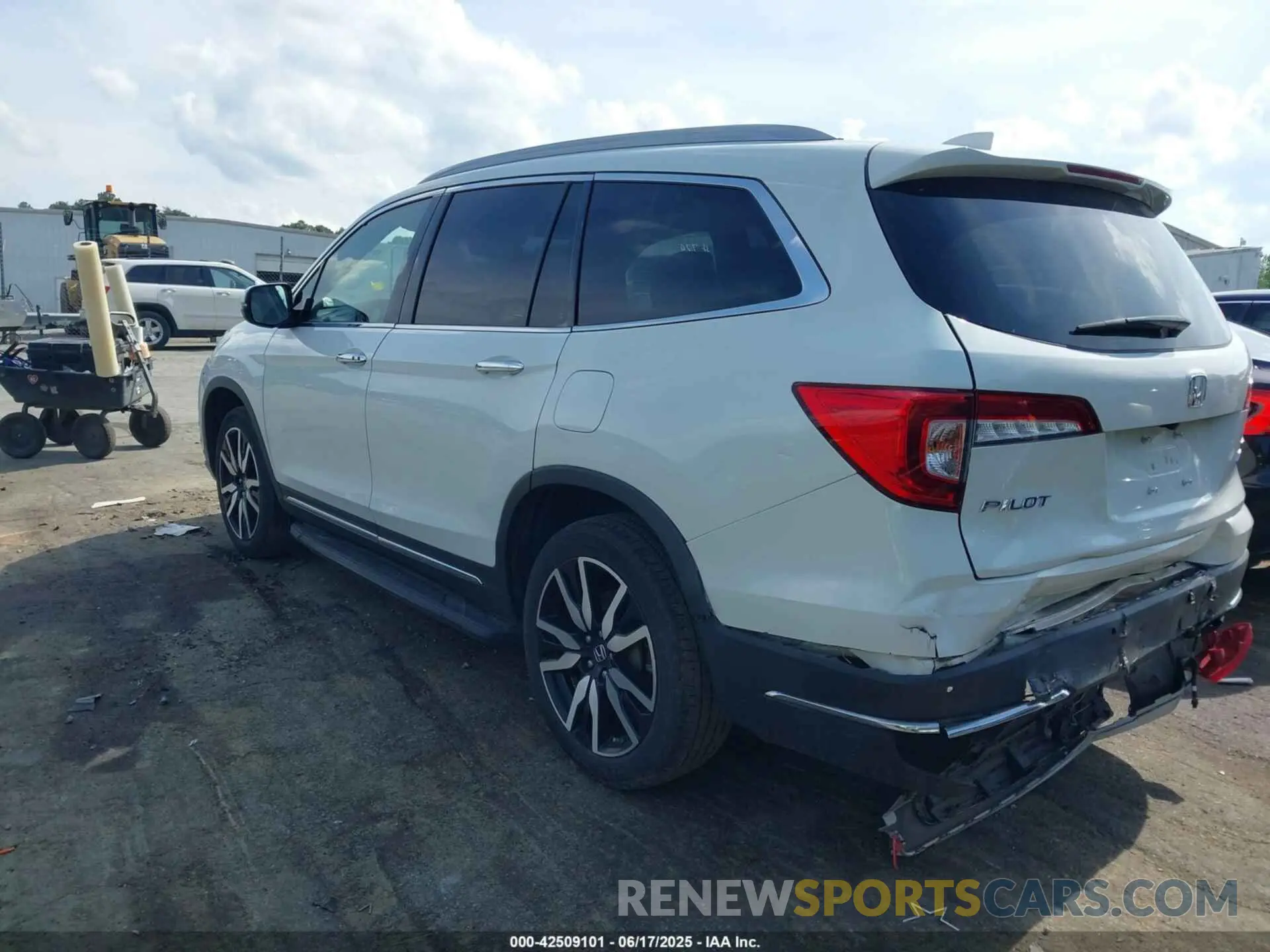 3 Photograph of a damaged car 5FNYF6H95MB091006 HONDA PILOT 2021