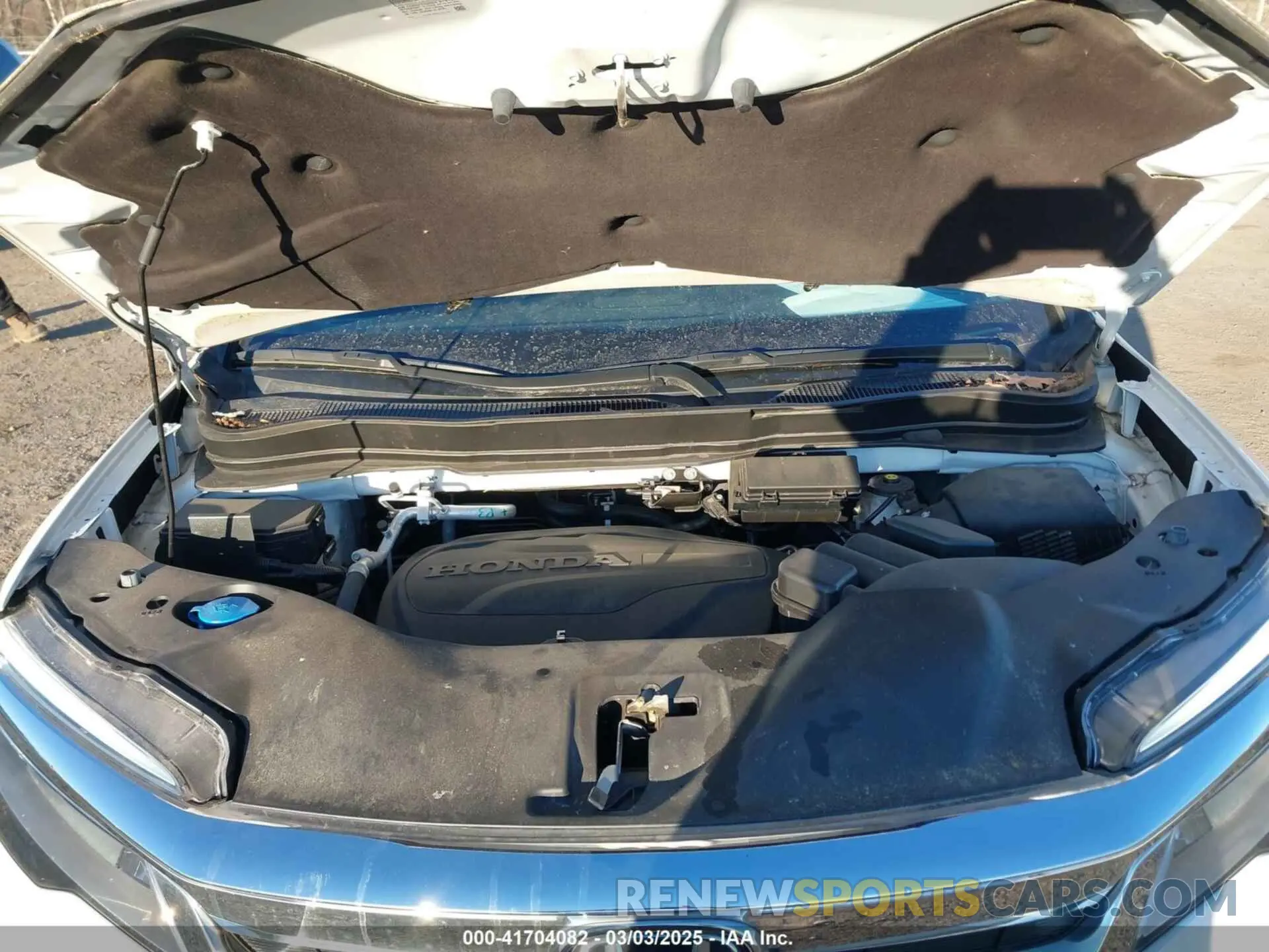 10 Photograph of a damaged car 5FNYF6H96MB038539 HONDA PILOT 2021
