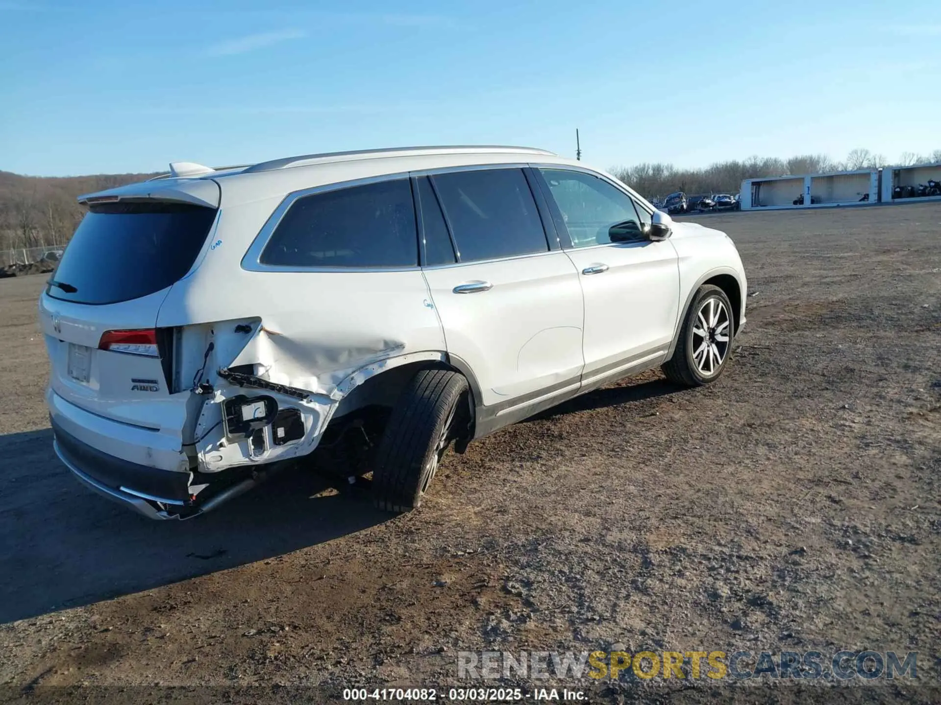 4 Photograph of a damaged car 5FNYF6H96MB038539 HONDA PILOT 2021