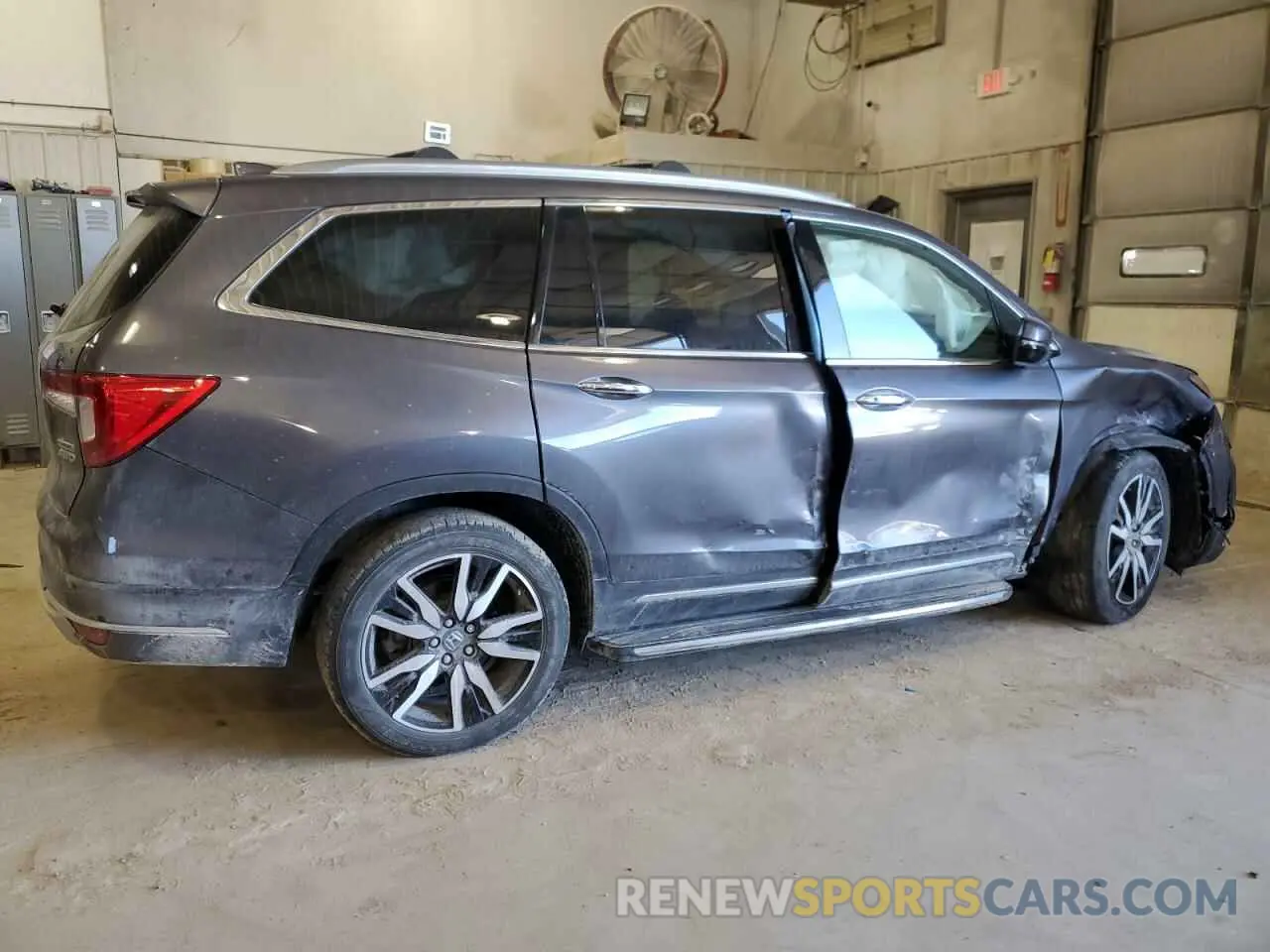 3 Photograph of a damaged car 5FNYF6H97MB023709 HONDA PILOT 2021