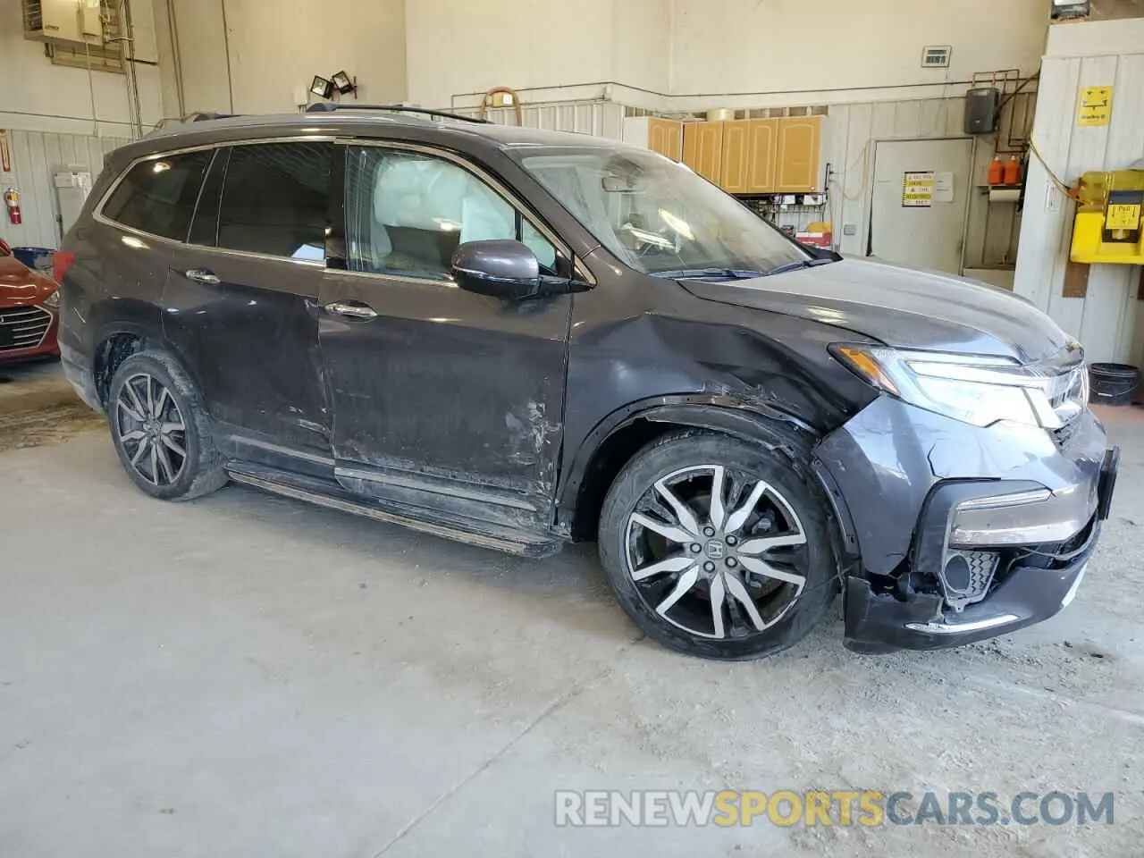 4 Photograph of a damaged car 5FNYF6H97MB023709 HONDA PILOT 2021