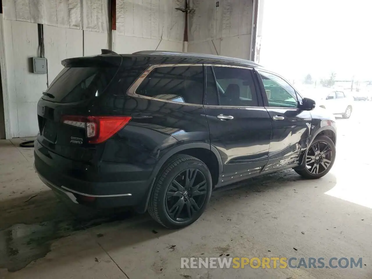 3 Photograph of a damaged car 5FNYF6H97MB062638 HONDA PILOT 2021