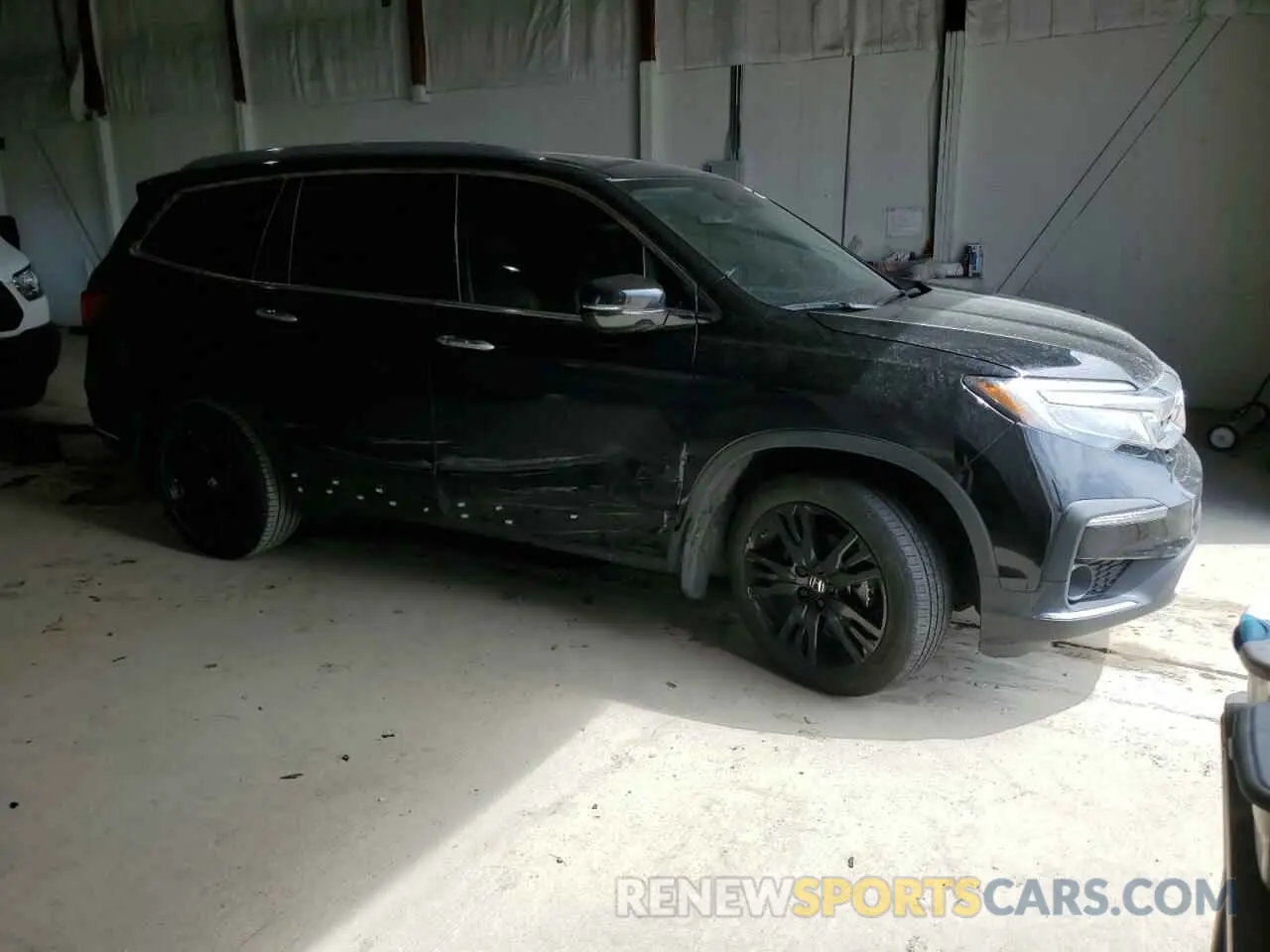 4 Photograph of a damaged car 5FNYF6H97MB062638 HONDA PILOT 2021