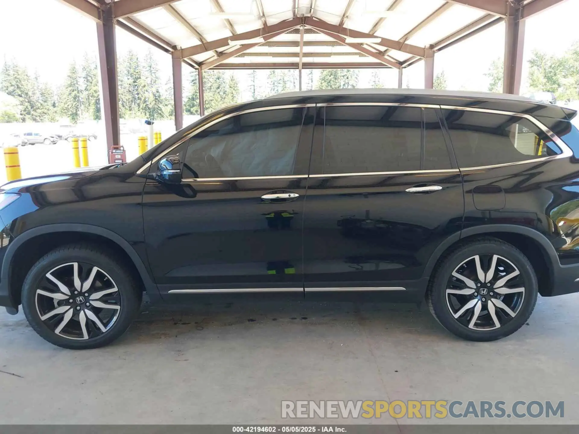 14 Photograph of a damaged car 5FNYF6H99MB049728 HONDA PILOT 2021