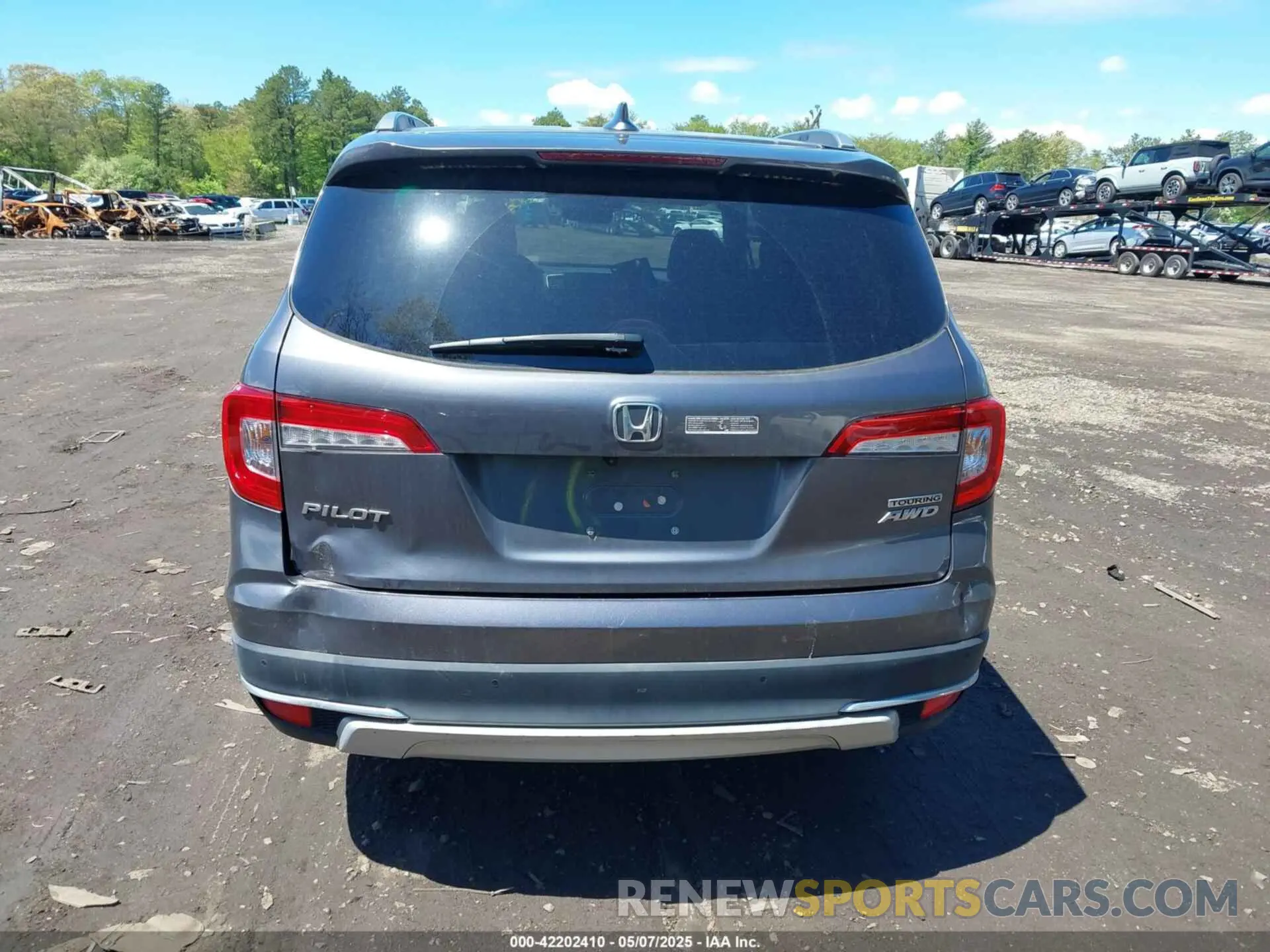 16 Photograph of a damaged car 5FNYF6H9XMB059037 HONDA PILOT 2021