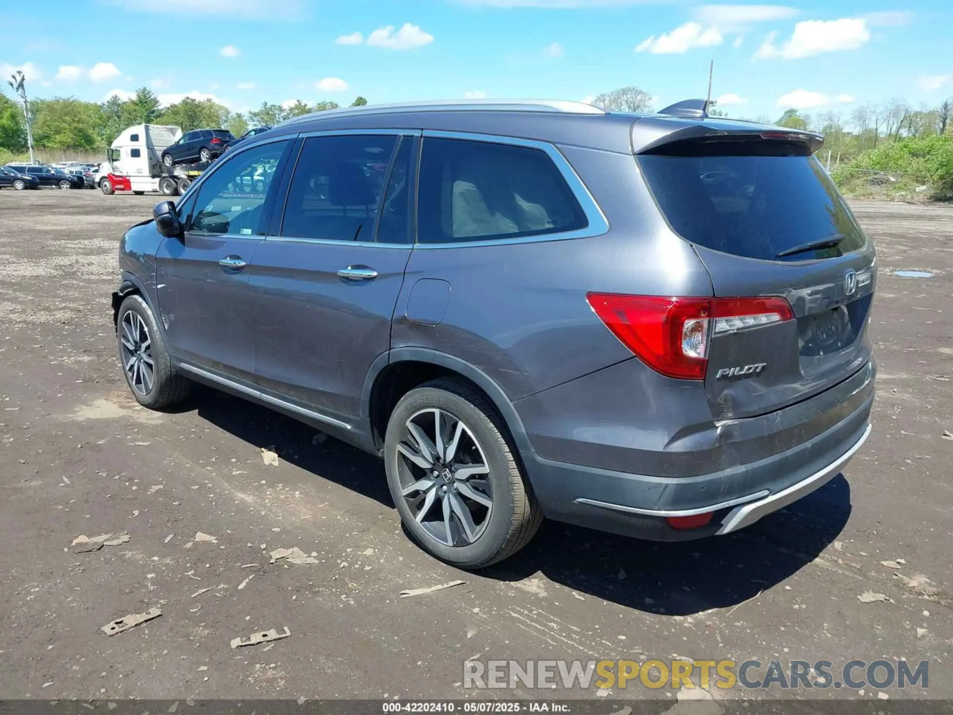 3 Photograph of a damaged car 5FNYF6H9XMB059037 HONDA PILOT 2021