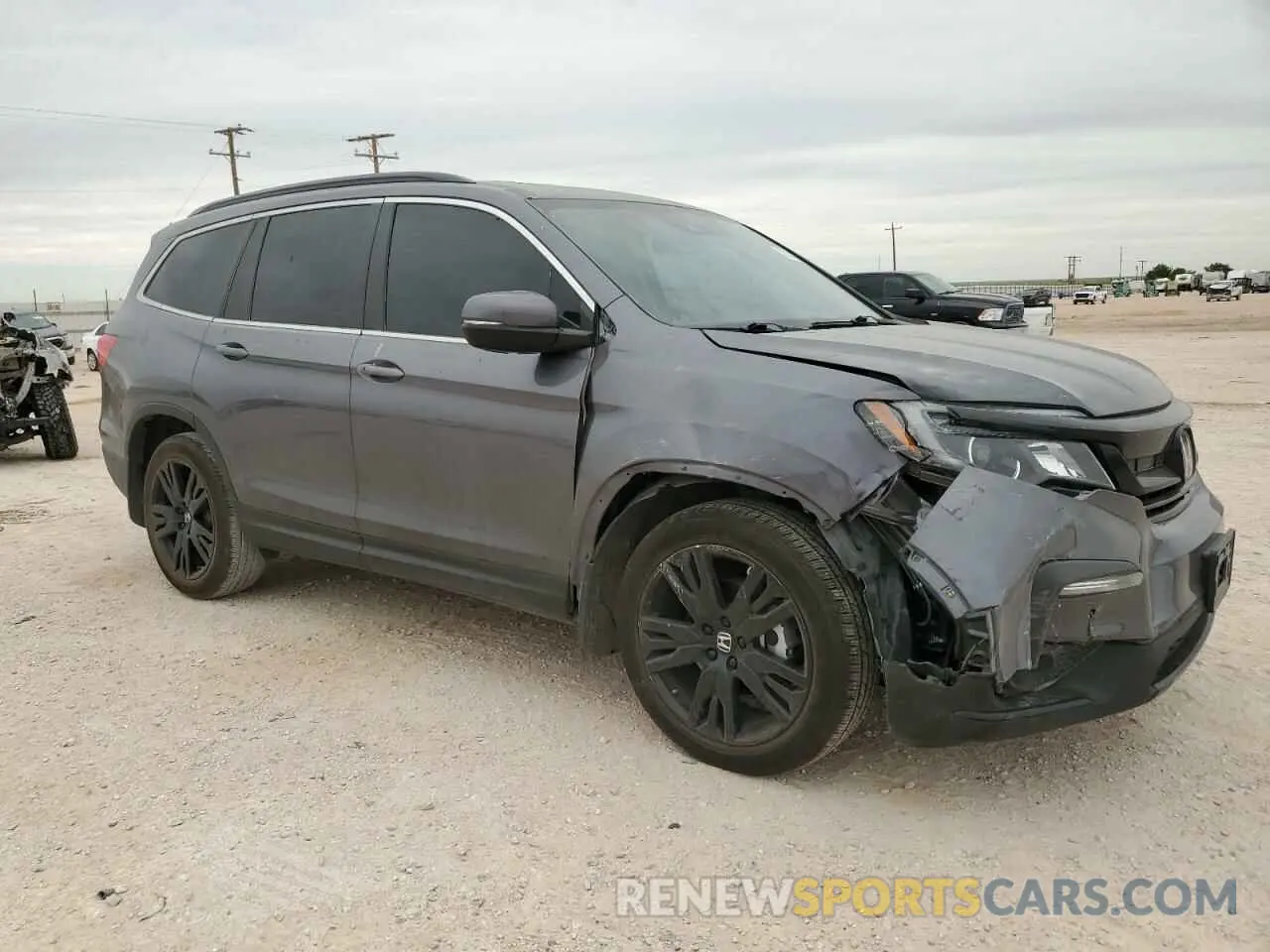4 Photograph of a damaged car 5FNYF5H20NB017958 HONDA PILOT 2022
