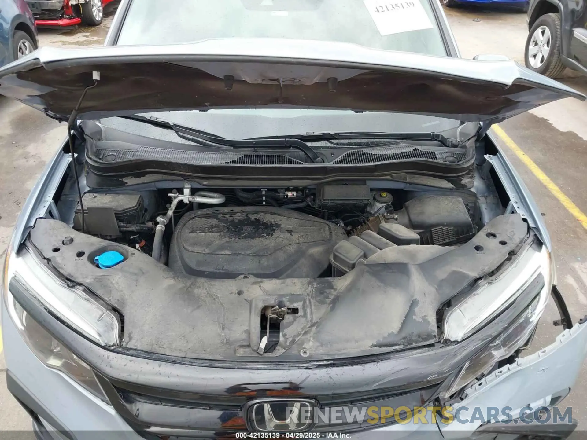 10 Photograph of a damaged car 5FNYF5H20NB024960 HONDA PILOT 2022