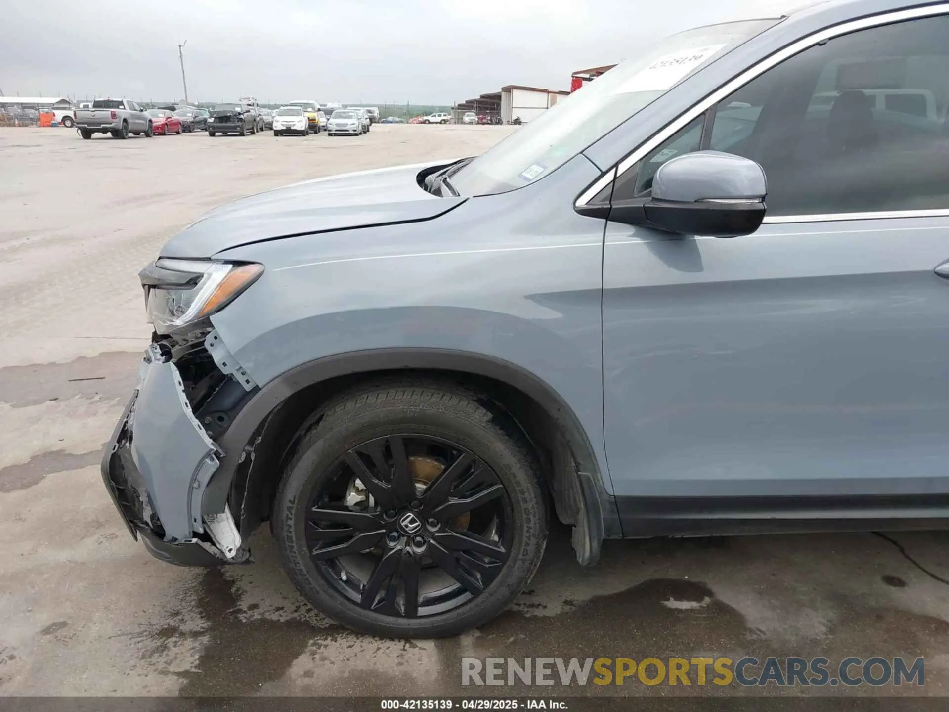 18 Photograph of a damaged car 5FNYF5H20NB024960 HONDA PILOT 2022