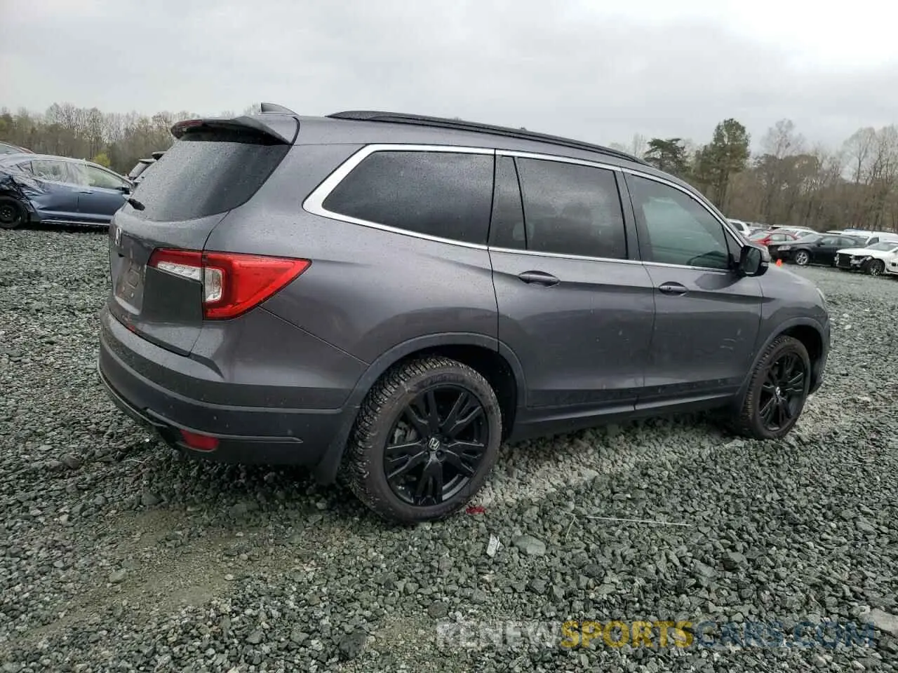 3 Photograph of a damaged car 5FNYF5H21NB023624 HONDA PILOT 2022