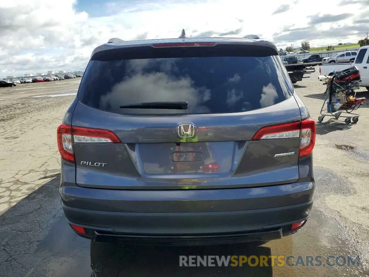 6 Photograph of a damaged car 5FNYF5H22NB008789 HONDA PILOT 2022