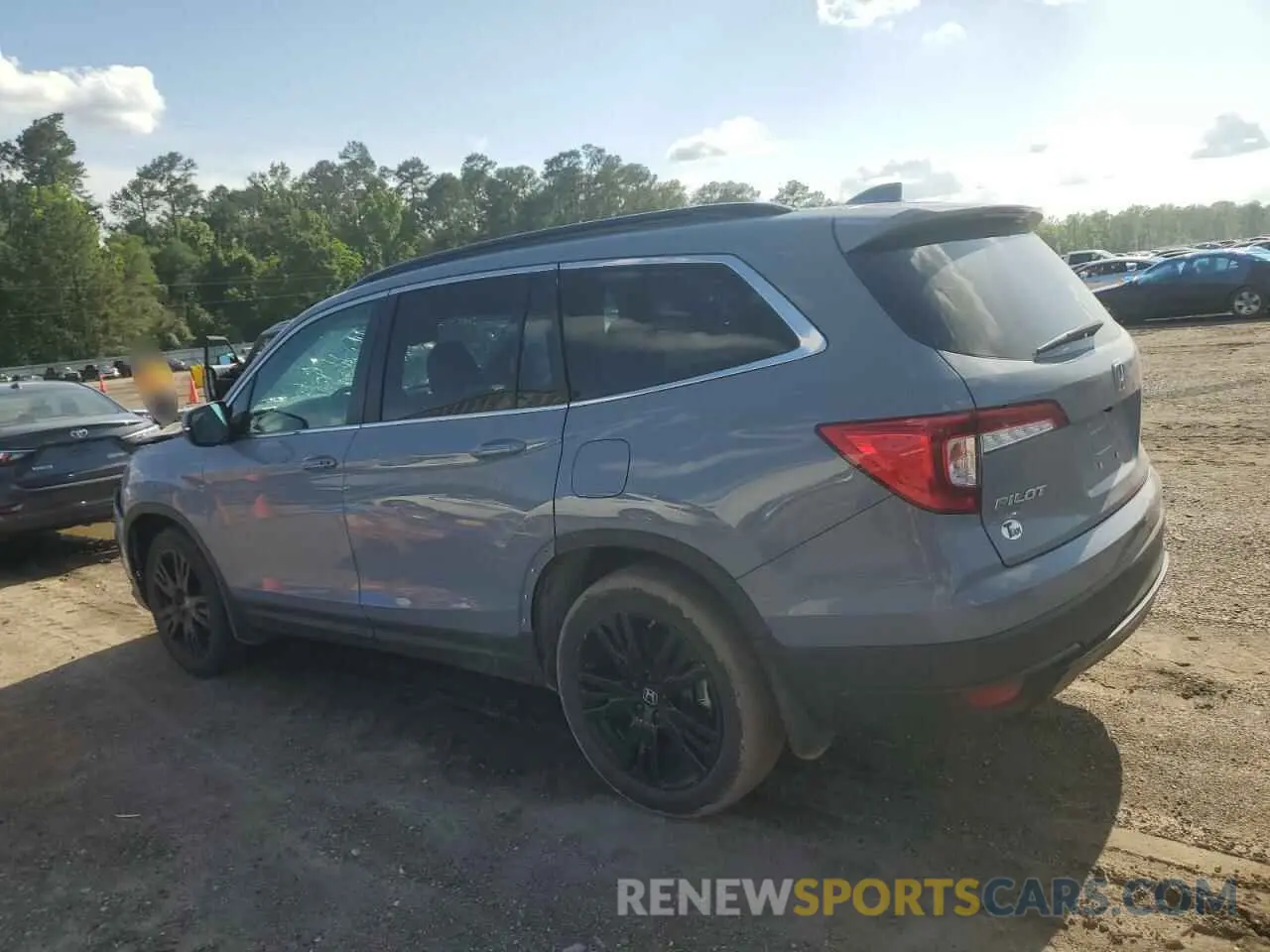 2 Photograph of a damaged car 5FNYF5H23NB024967 HONDA PILOT 2022
