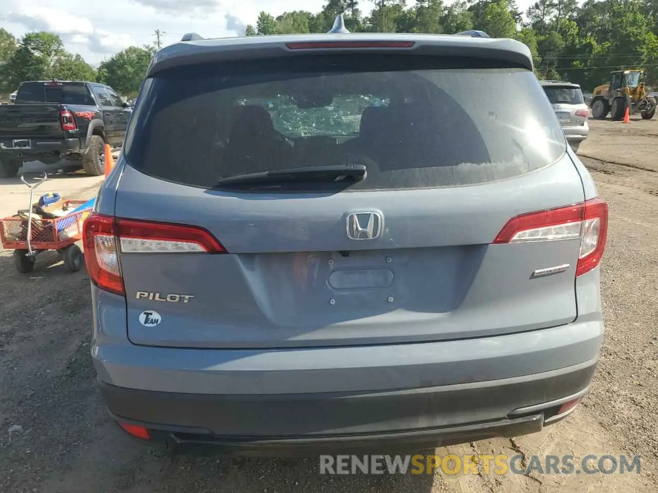 6 Photograph of a damaged car 5FNYF5H23NB024967 HONDA PILOT 2022
