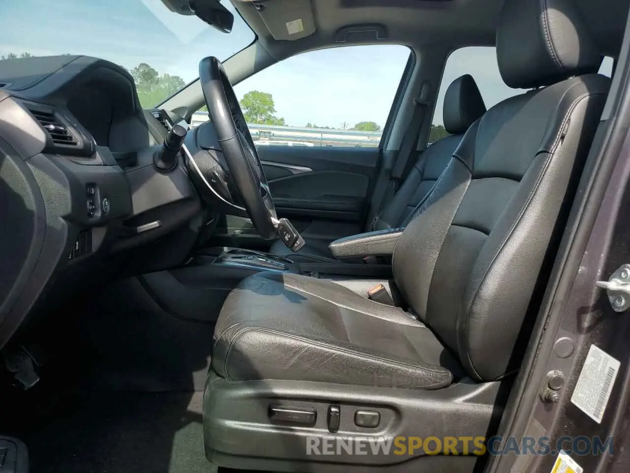 7 Photograph of a damaged car 5FNYF5H24NB026288 HONDA PILOT 2022