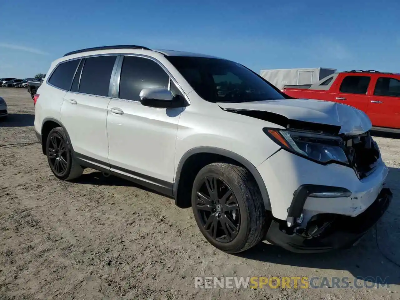 4 Photograph of a damaged car 5FNYF5H24NB033516 HONDA PILOT 2022