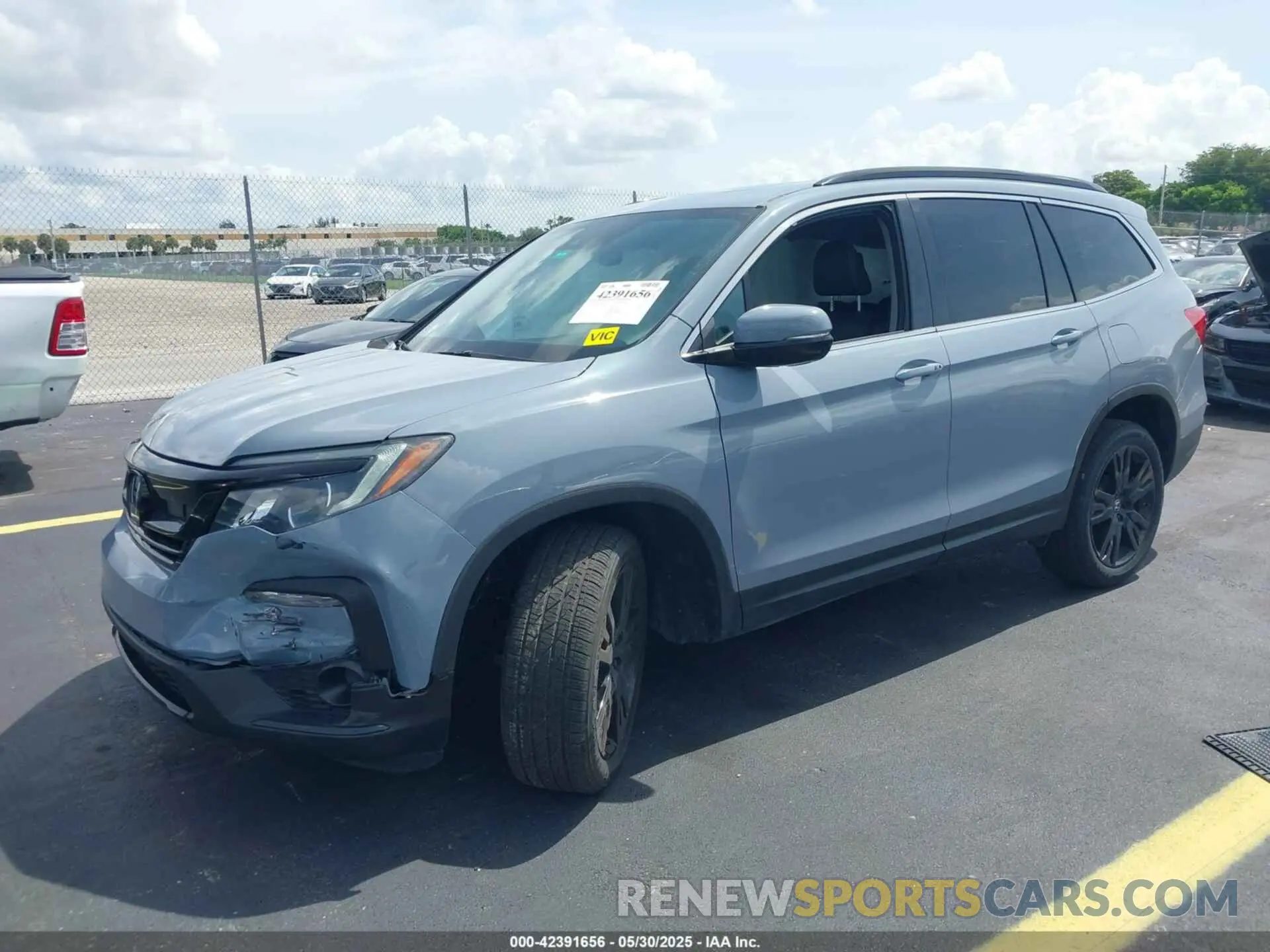 2 Photograph of a damaged car 5FNYF5H24NB033970 HONDA PILOT 2022