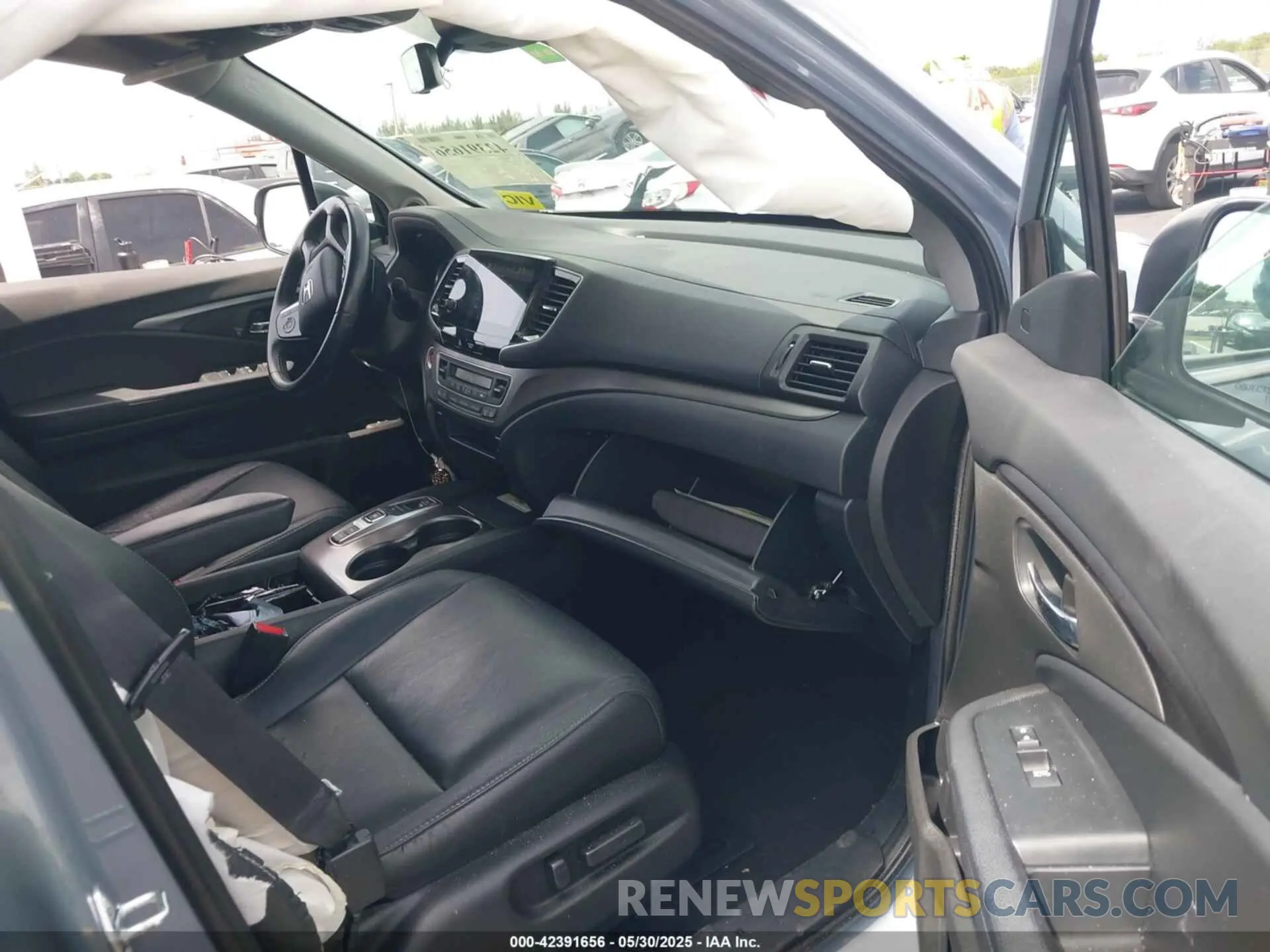 5 Photograph of a damaged car 5FNYF5H24NB033970 HONDA PILOT 2022