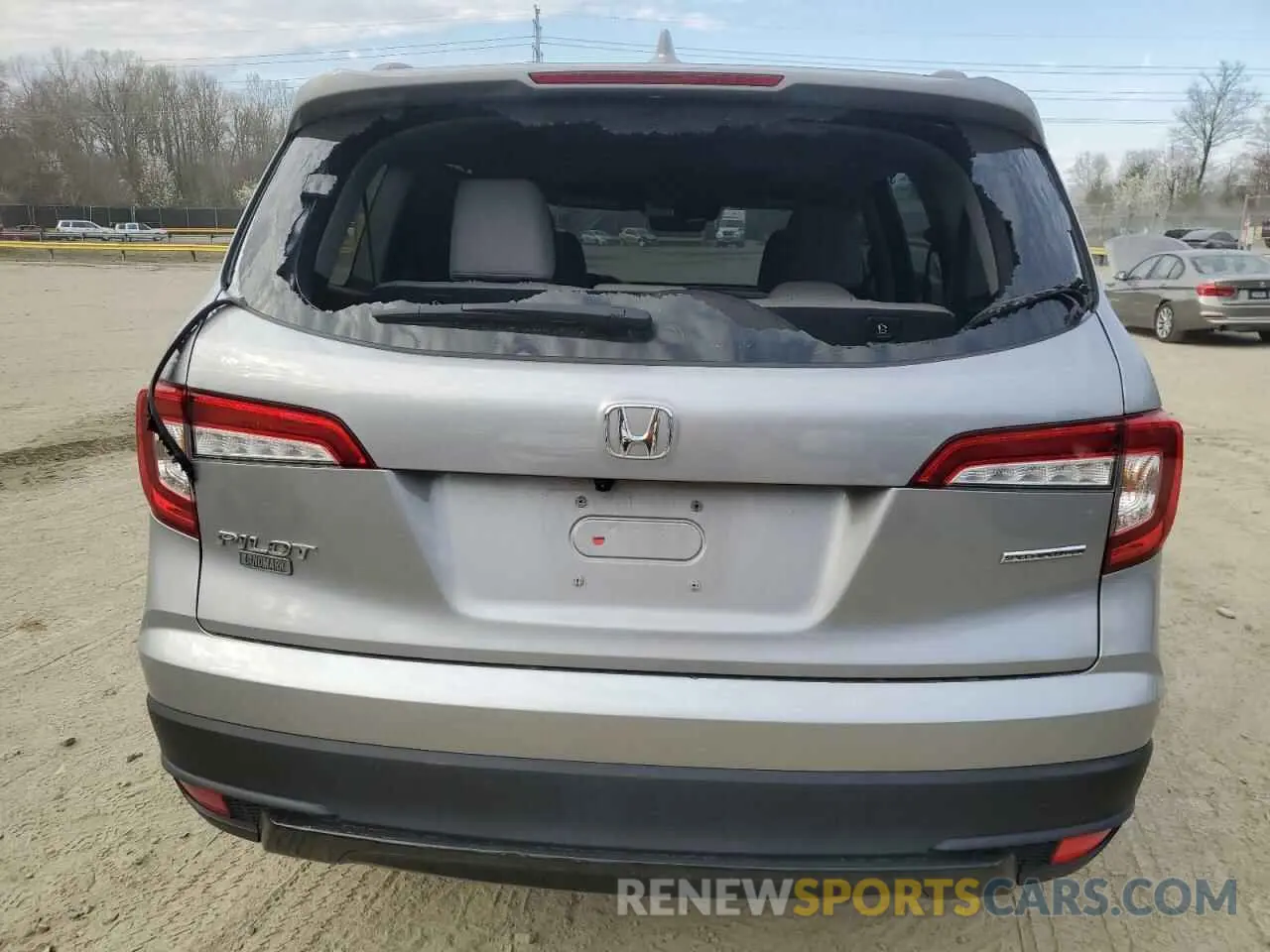 6 Photograph of a damaged car 5FNYF5H25NB026218 HONDA PILOT 2022