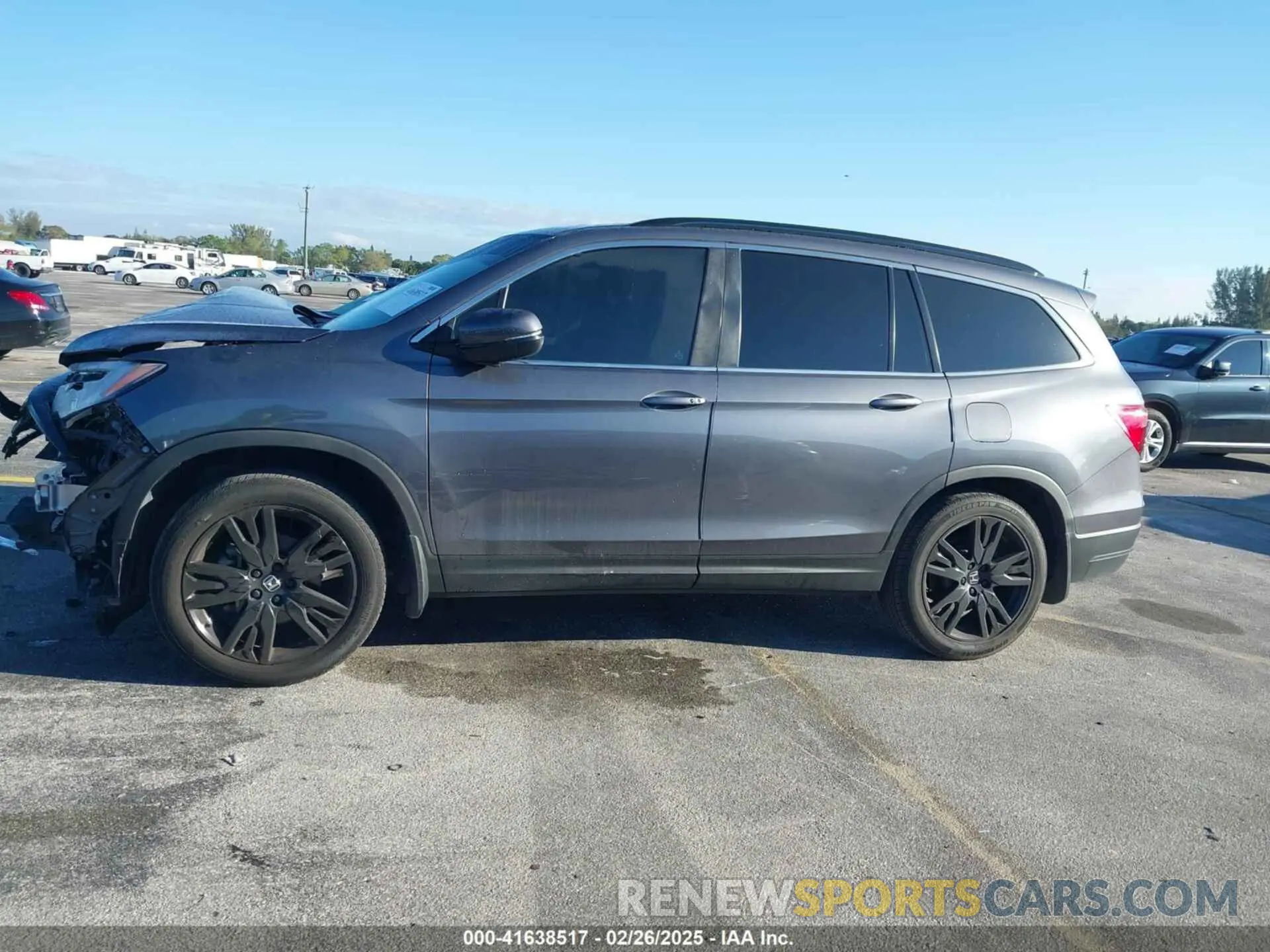 15 Photograph of a damaged car 5FNYF5H25NB031399 HONDA PILOT 2022