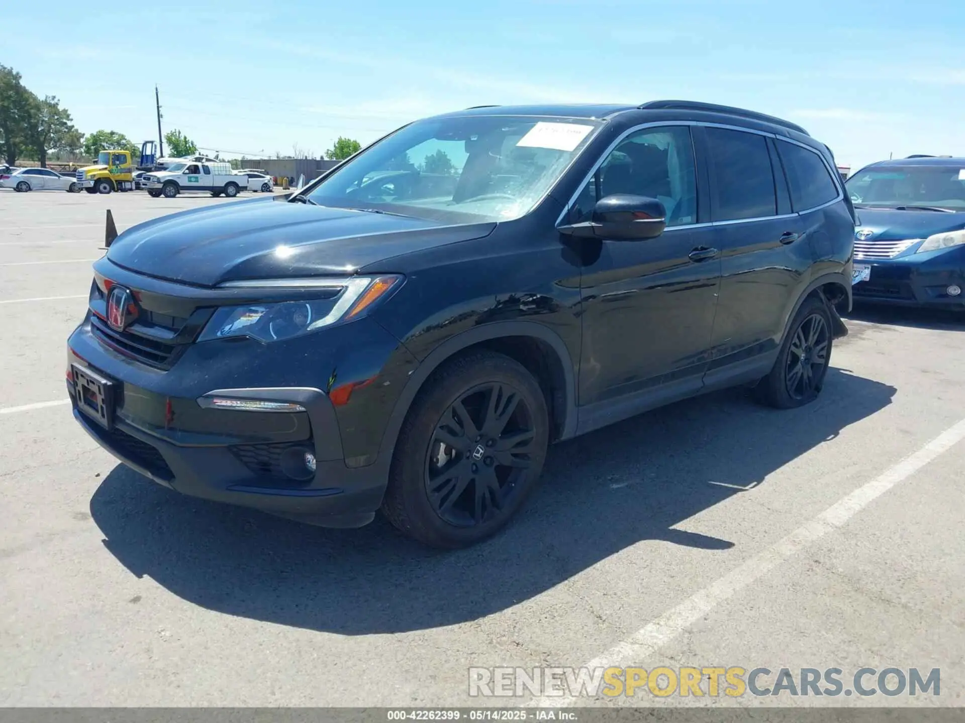 2 Photograph of a damaged car 5FNYF5H26NB011002 HONDA PILOT 2022