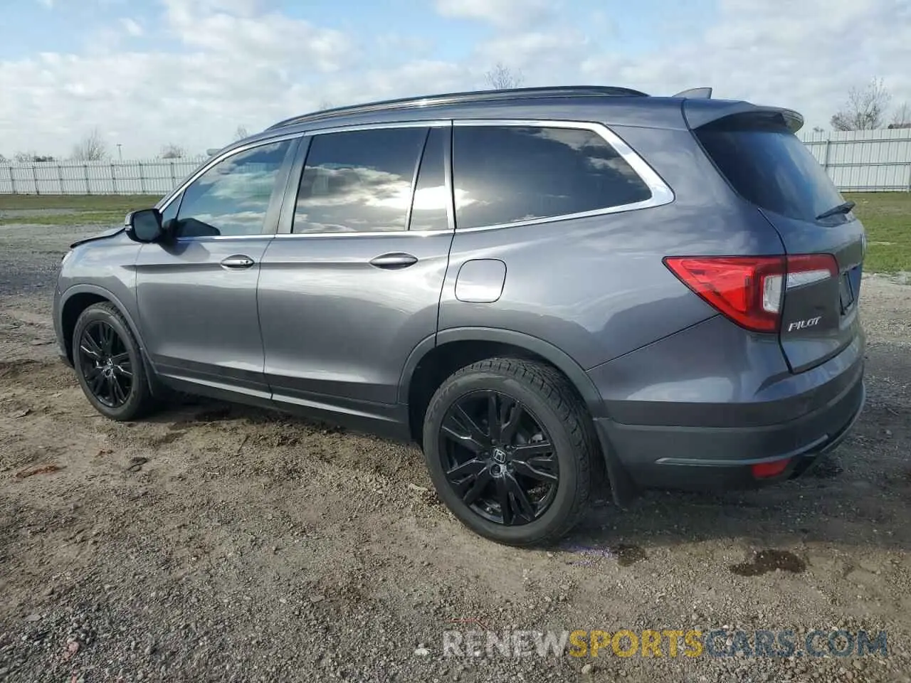 2 Photograph of a damaged car 5FNYF5H27NB017990 HONDA PILOT 2022