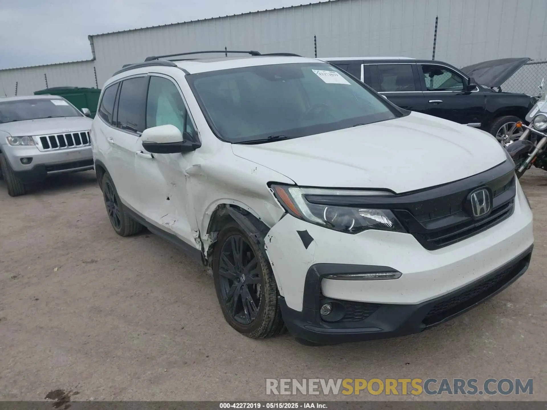 1 Photograph of a damaged car 5FNYF5H28NB018579 HONDA PILOT 2022