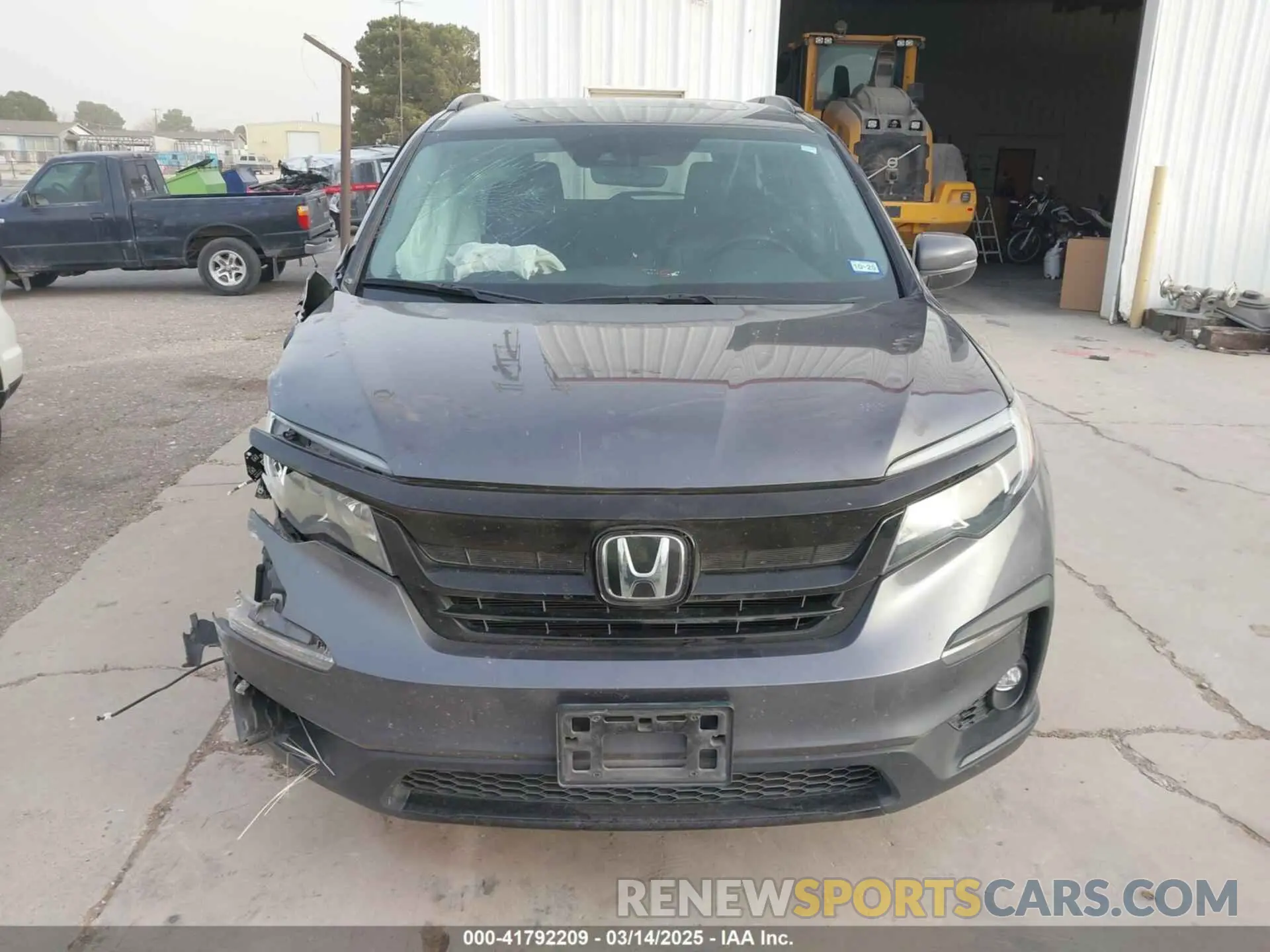 12 Photograph of a damaged car 5FNYF5H28NB035382 HONDA PILOT 2022