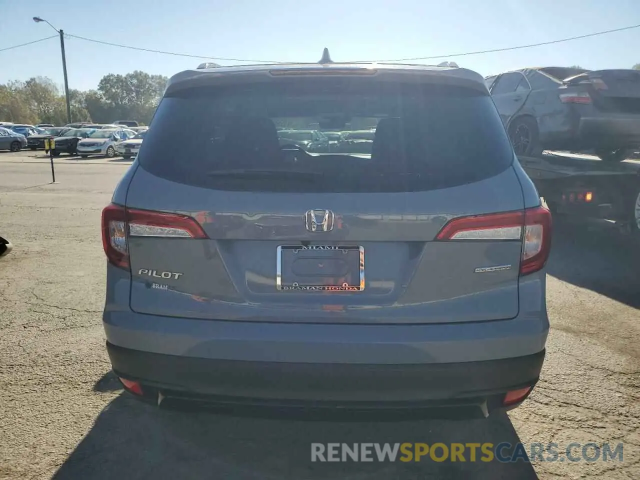 6 Photograph of a damaged car 5FNYF5H29NB026593 HONDA PILOT 2022