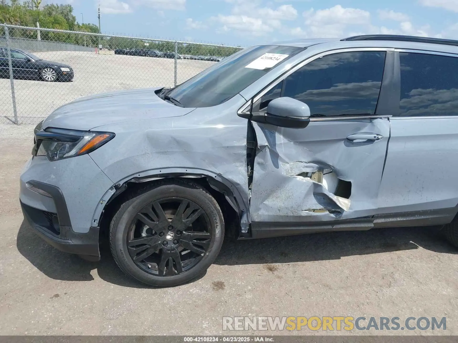6 Photograph of a damaged car 5FNYF5H29NB034421 HONDA PILOT 2022