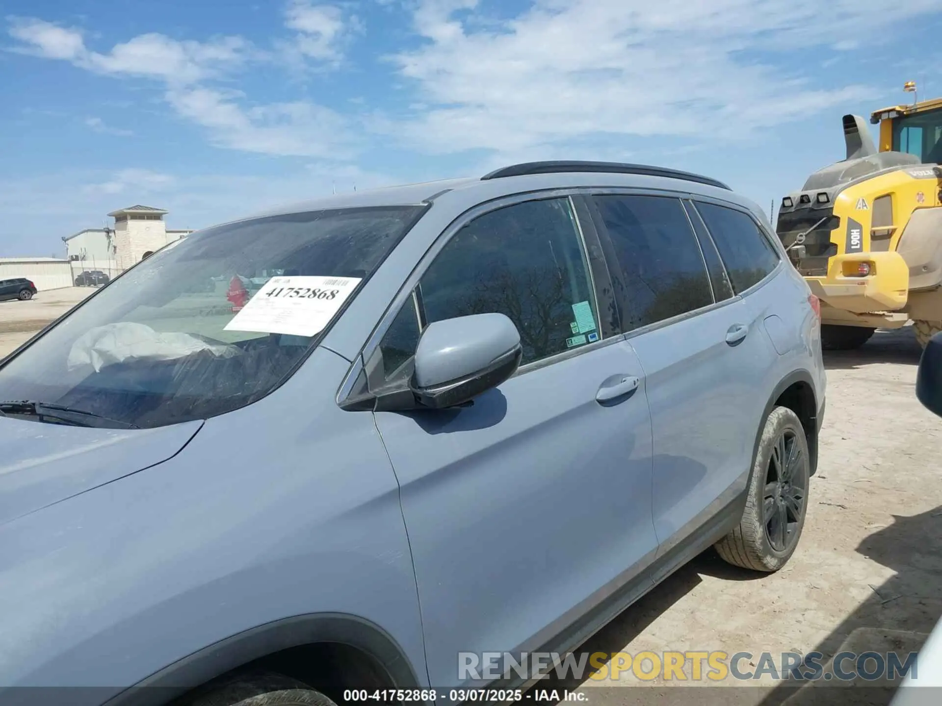 13 Photograph of a damaged car 5FNYF5H2XNB021385 HONDA PILOT 2022