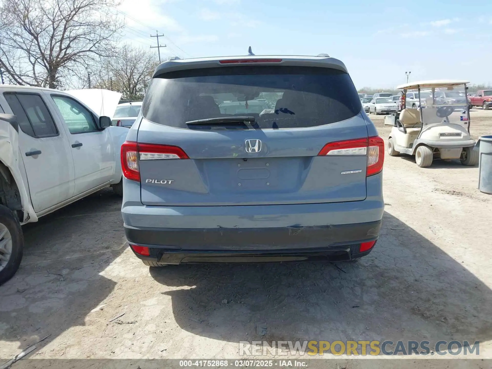 15 Photograph of a damaged car 5FNYF5H2XNB021385 HONDA PILOT 2022