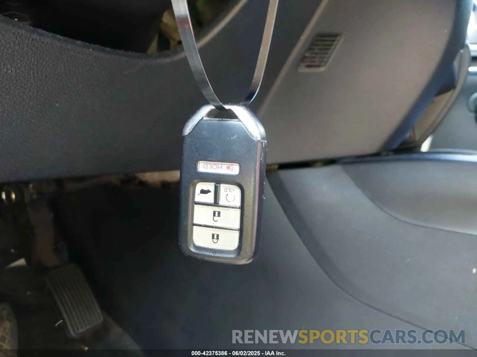11 Photograph of a damaged car 5FNYF5H30NB012462 HONDA PILOT 2022