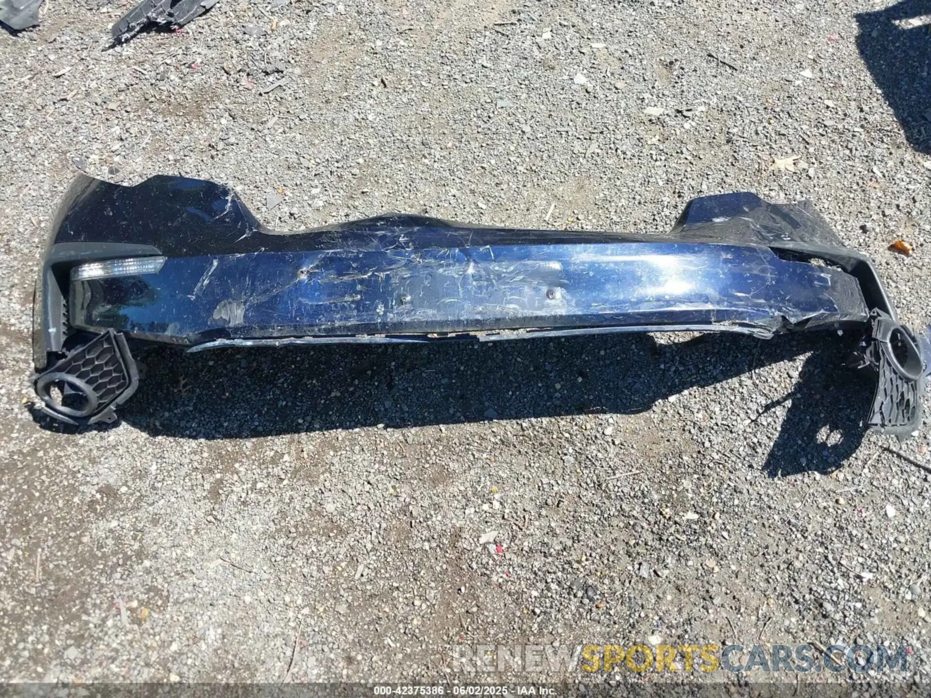12 Photograph of a damaged car 5FNYF5H30NB012462 HONDA PILOT 2022