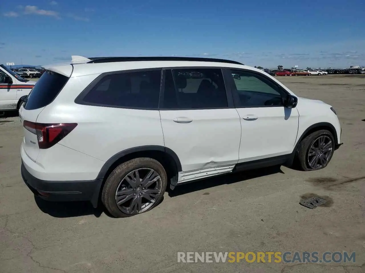 3 Photograph of a damaged car 5FNYF5H35NB007502 HONDA PILOT 2022