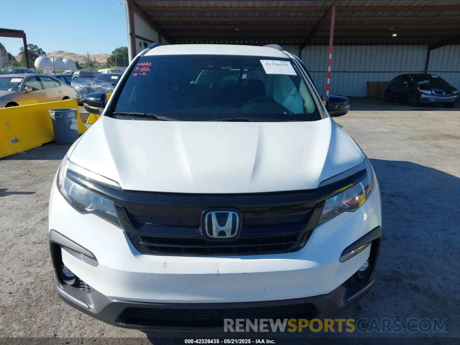 13 Photograph of a damaged car 5FNYF5H35NB007547 HONDA PILOT 2022