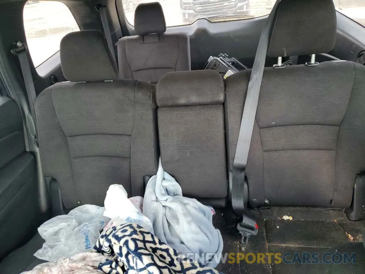 10 Photograph of a damaged car 5FNYF5H36NB007119 HONDA PILOT 2022