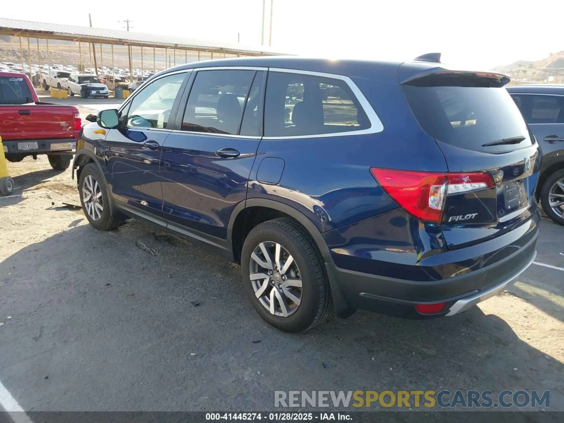 3 Photograph of a damaged car 5FNYF5H53NB006169 HONDA PILOT 2022
