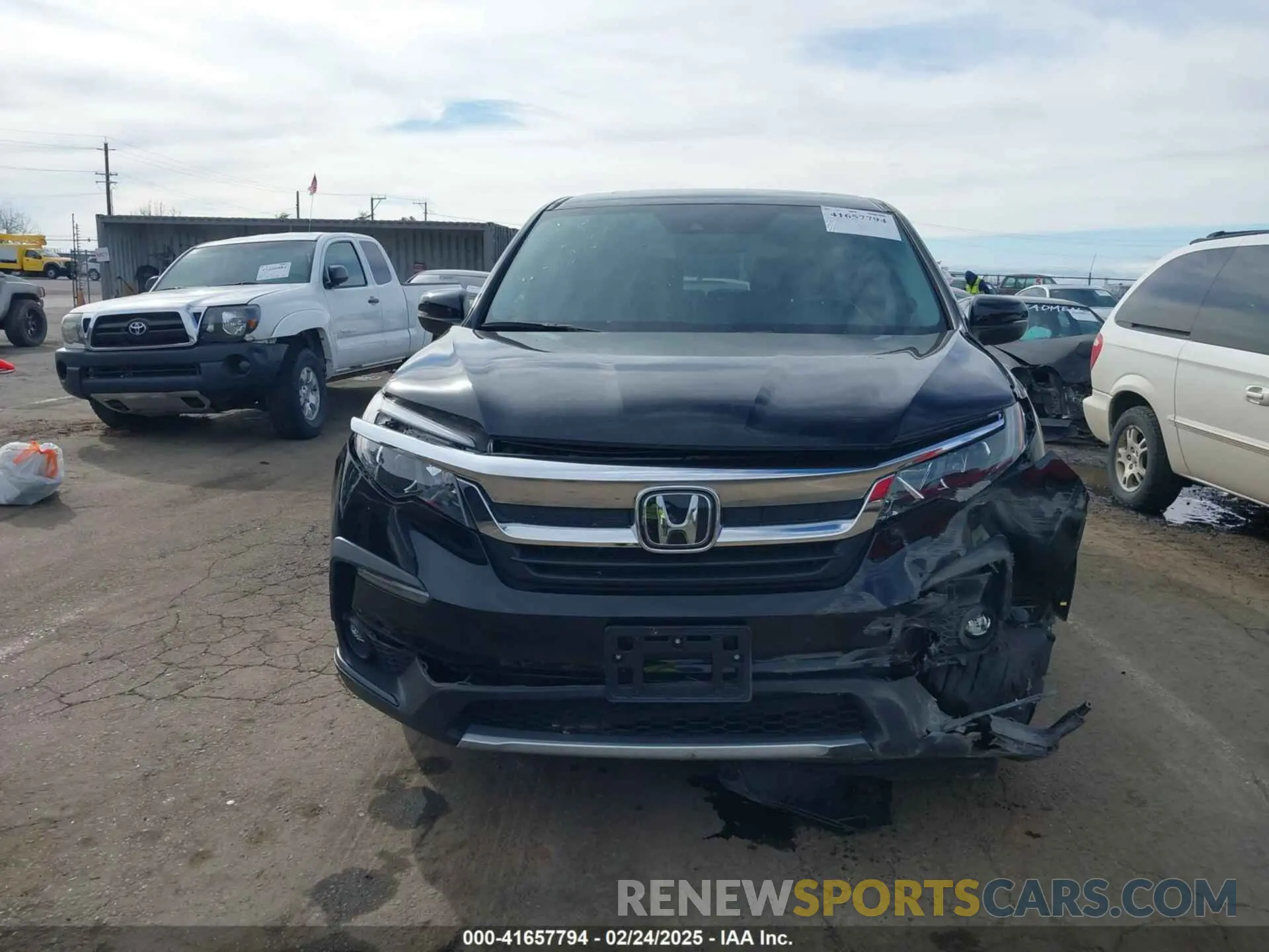 12 Photograph of a damaged car 5FNYF5H56NB036086 HONDA PILOT 2022