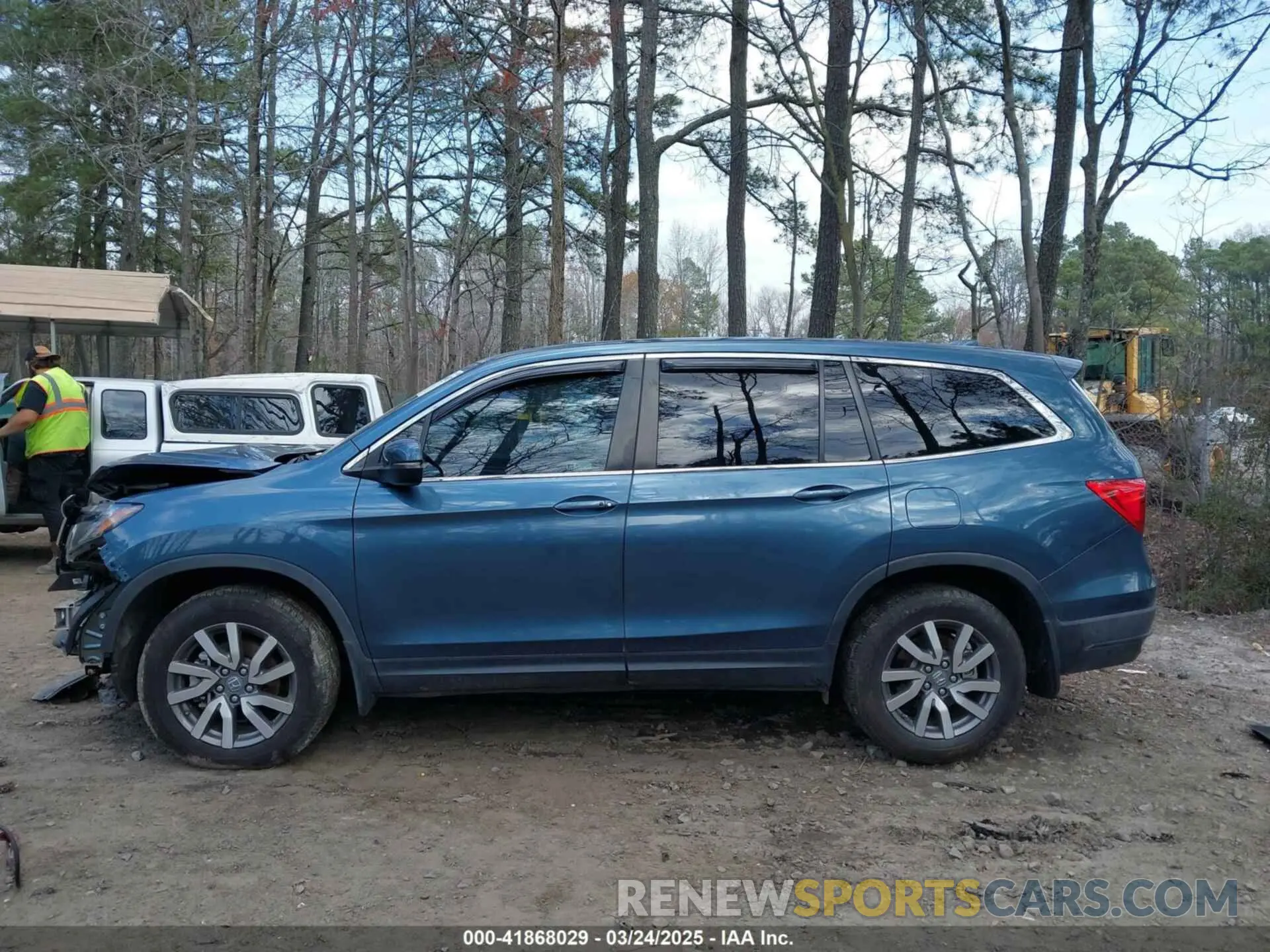 14 Photograph of a damaged car 5FNYF5H58NB007897 HONDA PILOT 2022