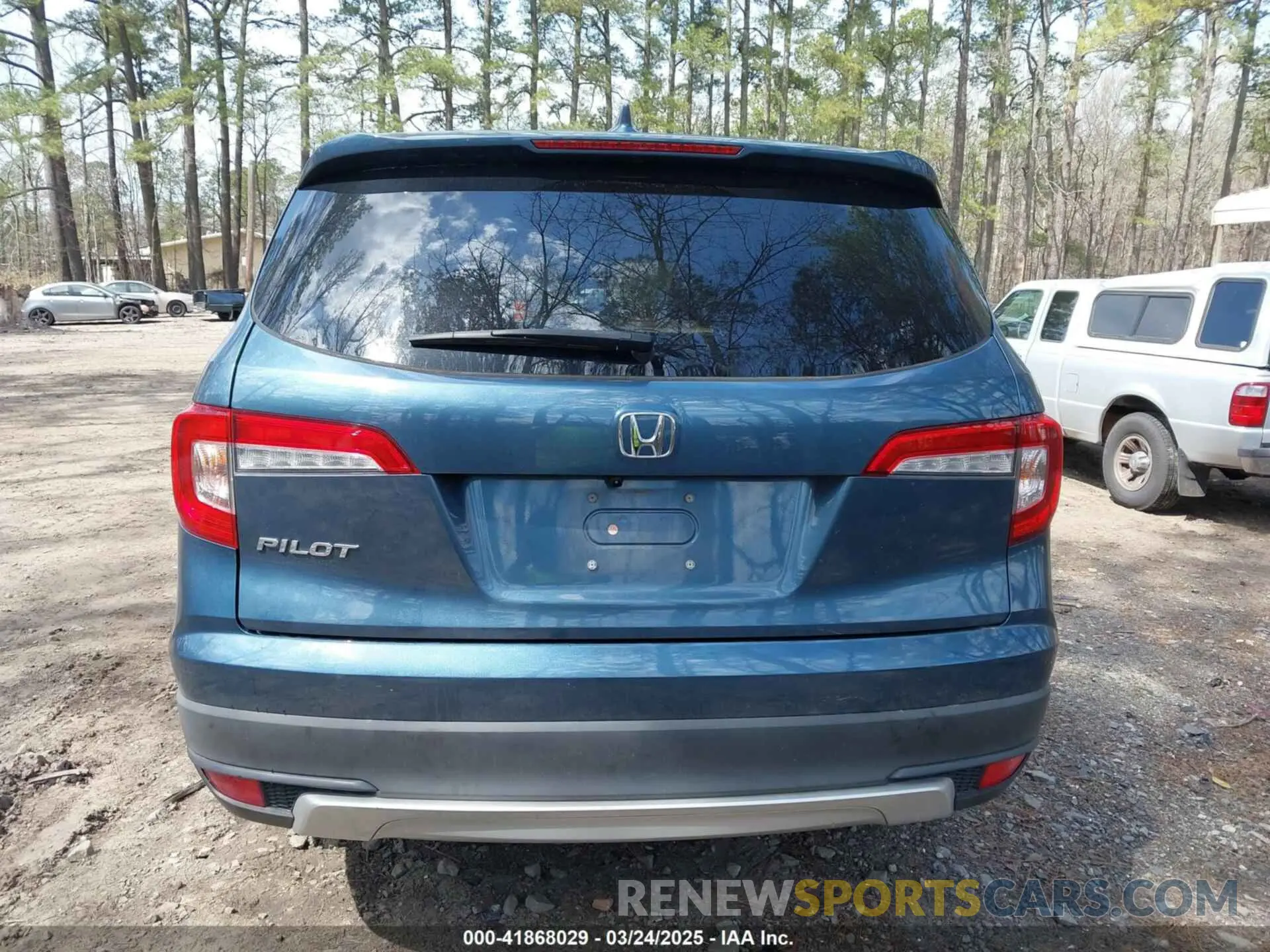 16 Photograph of a damaged car 5FNYF5H58NB007897 HONDA PILOT 2022