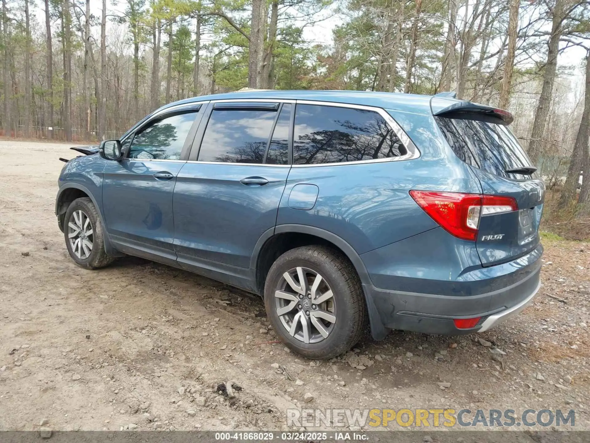 3 Photograph of a damaged car 5FNYF5H58NB007897 HONDA PILOT 2022