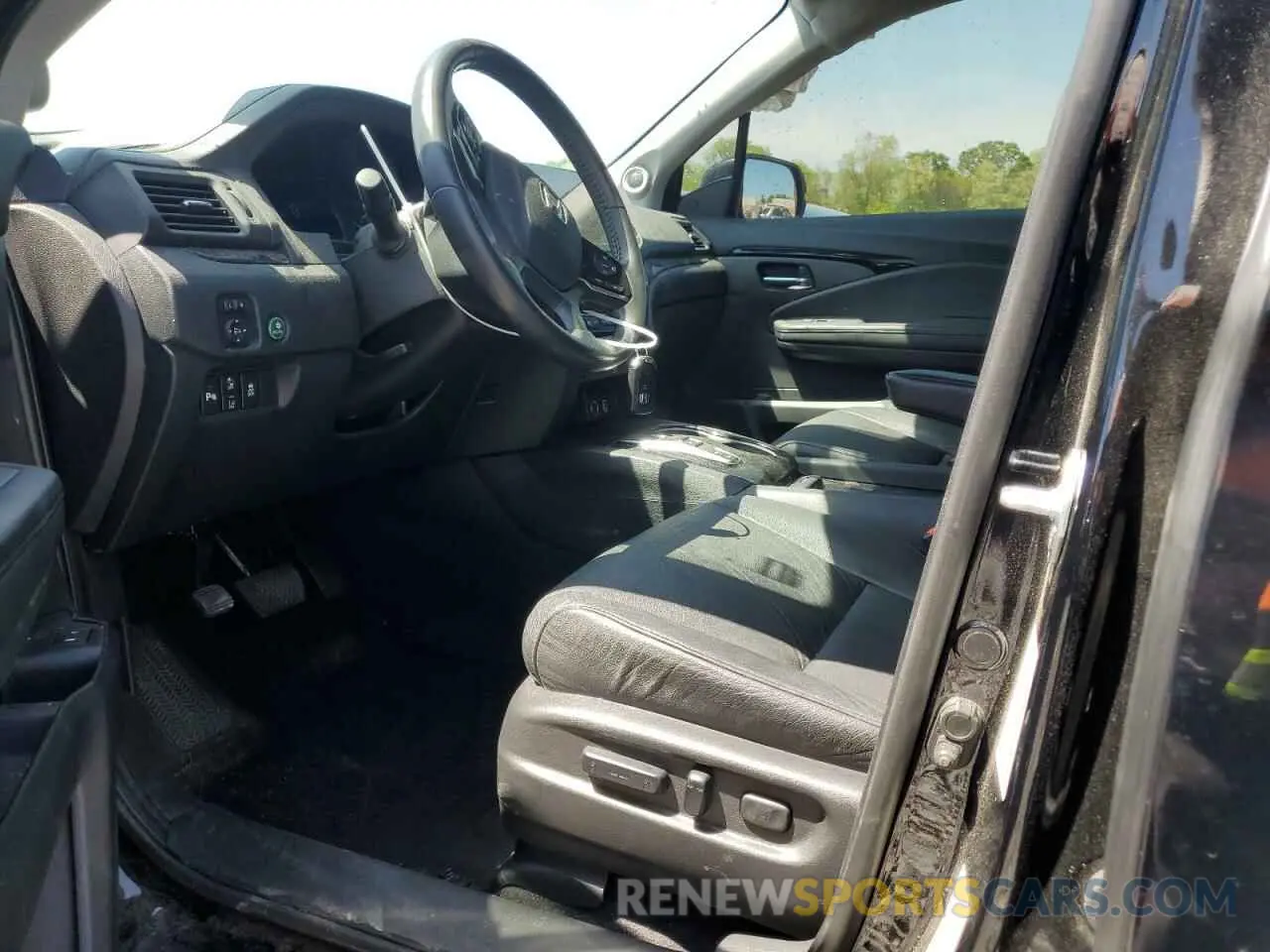 7 Photograph of a damaged car 5FNYF5H60NB032950 HONDA PILOT 2022