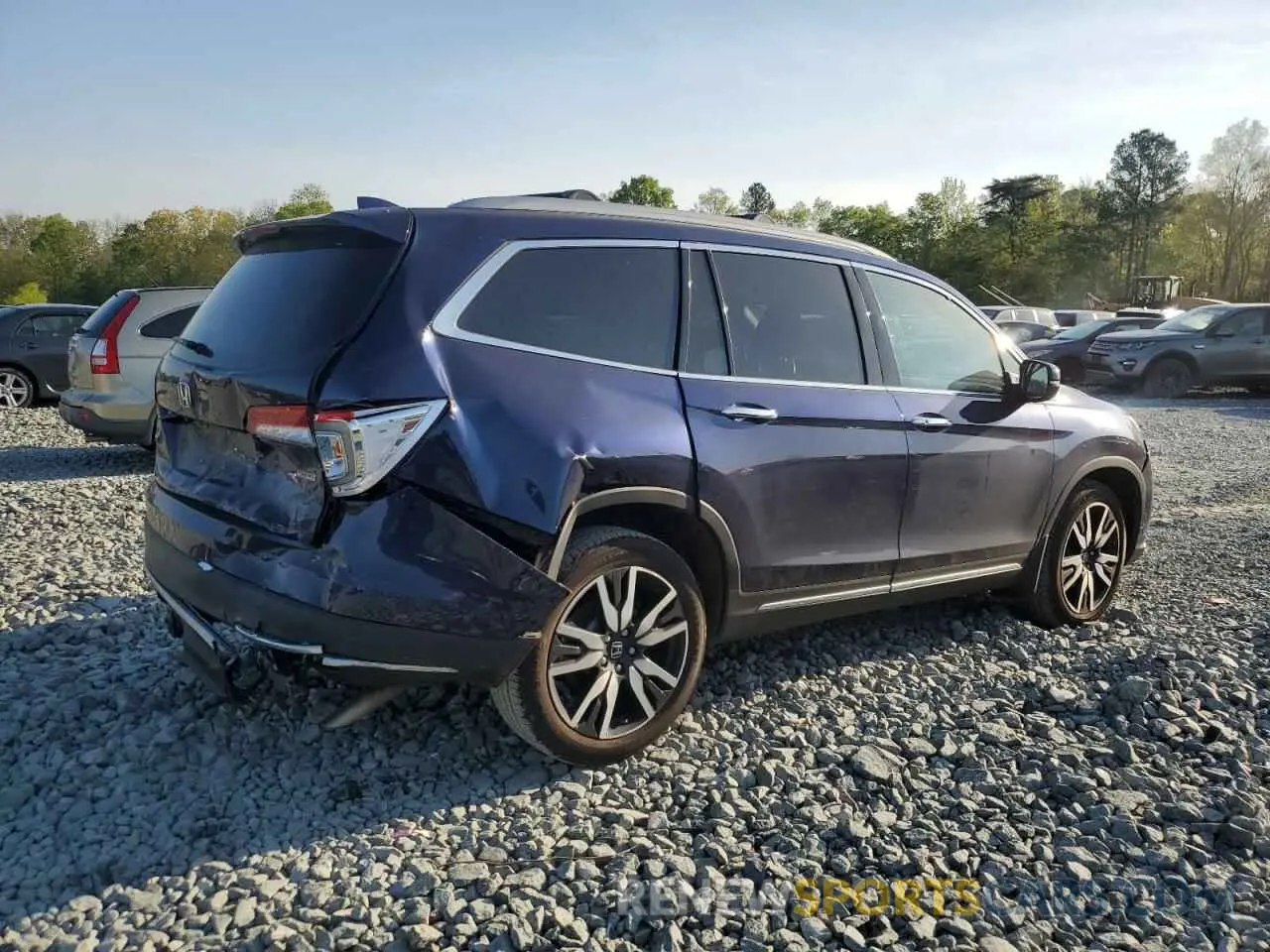 3 Photograph of a damaged car 5FNYF5H64NB017528 HONDA PILOT 2022