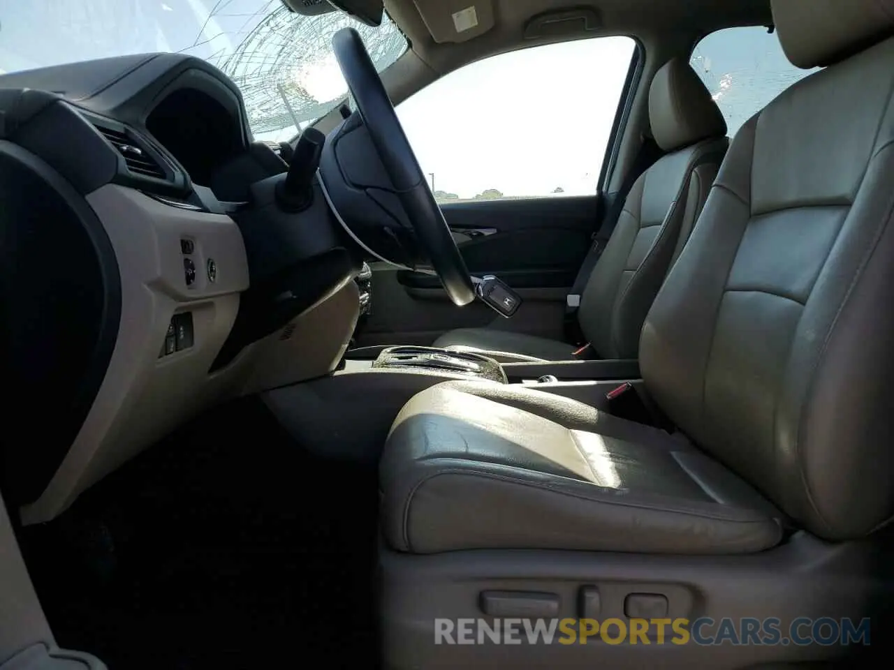 7 Photograph of a damaged car 5FNYF5H67NB012954 HONDA PILOT 2022