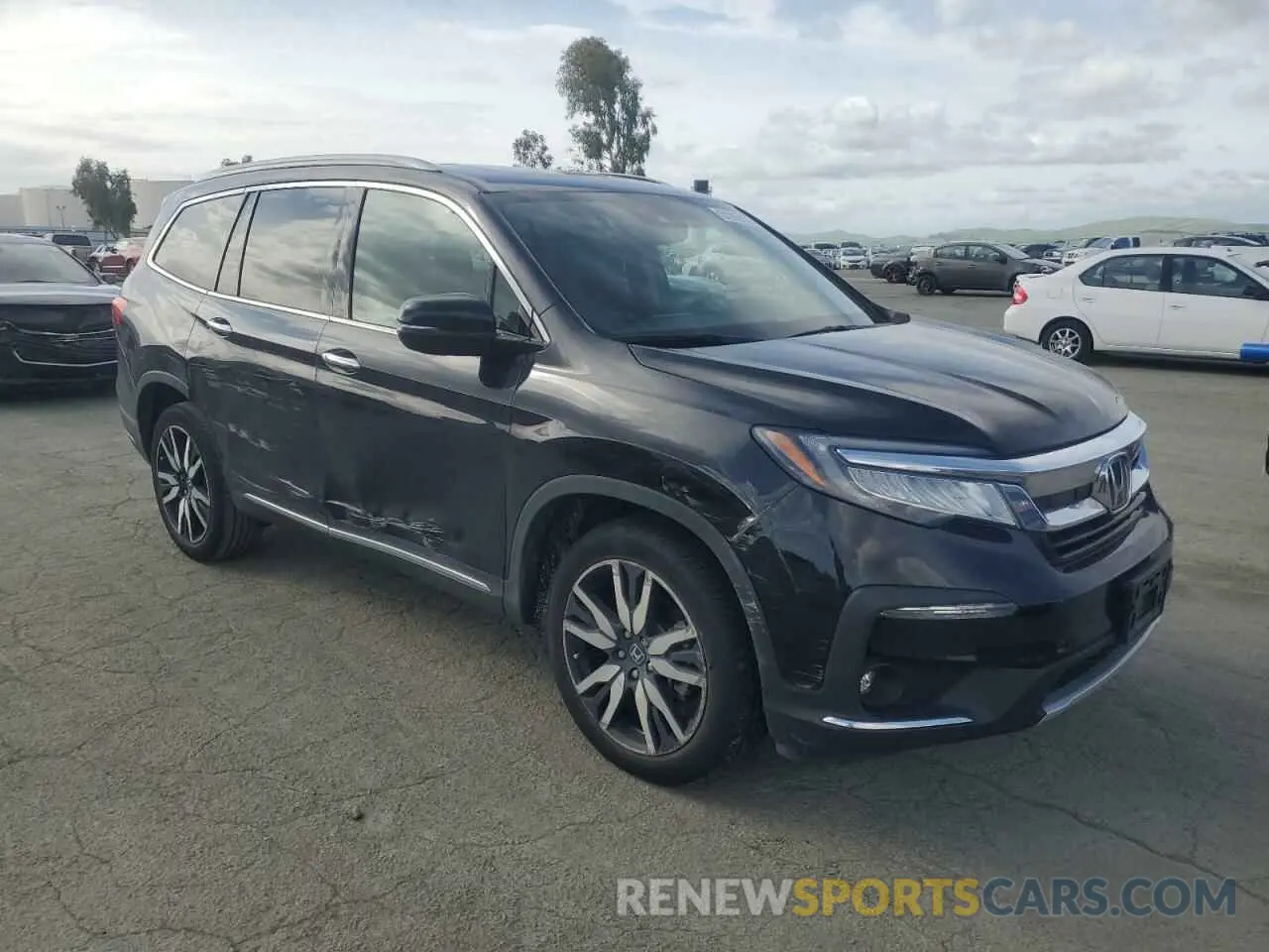 4 Photograph of a damaged car 5FNYF5H6XNB035466 HONDA PILOT 2022