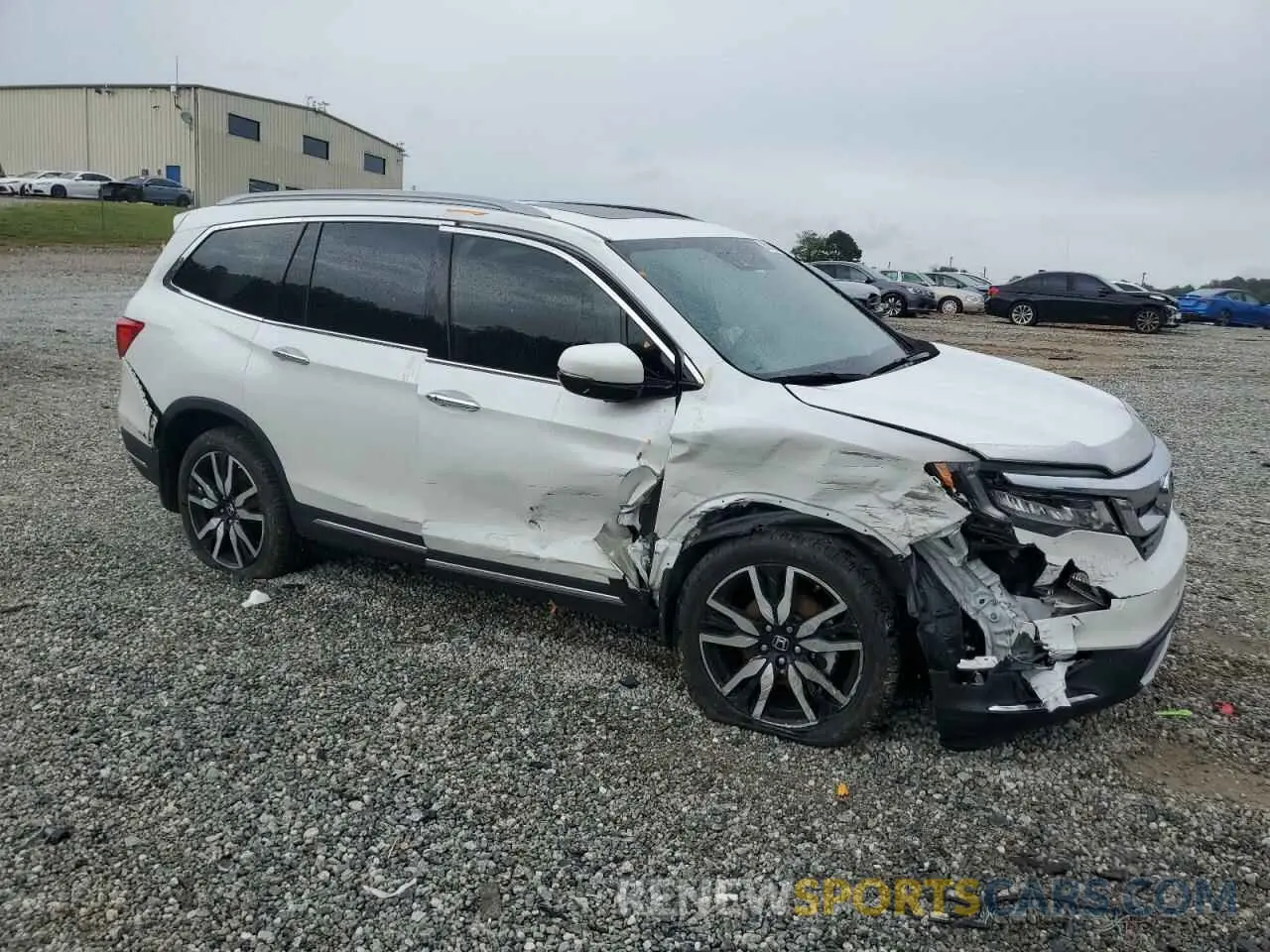 4 Photograph of a damaged car 5FNYF6H05NB011920 HONDA PILOT 2022
